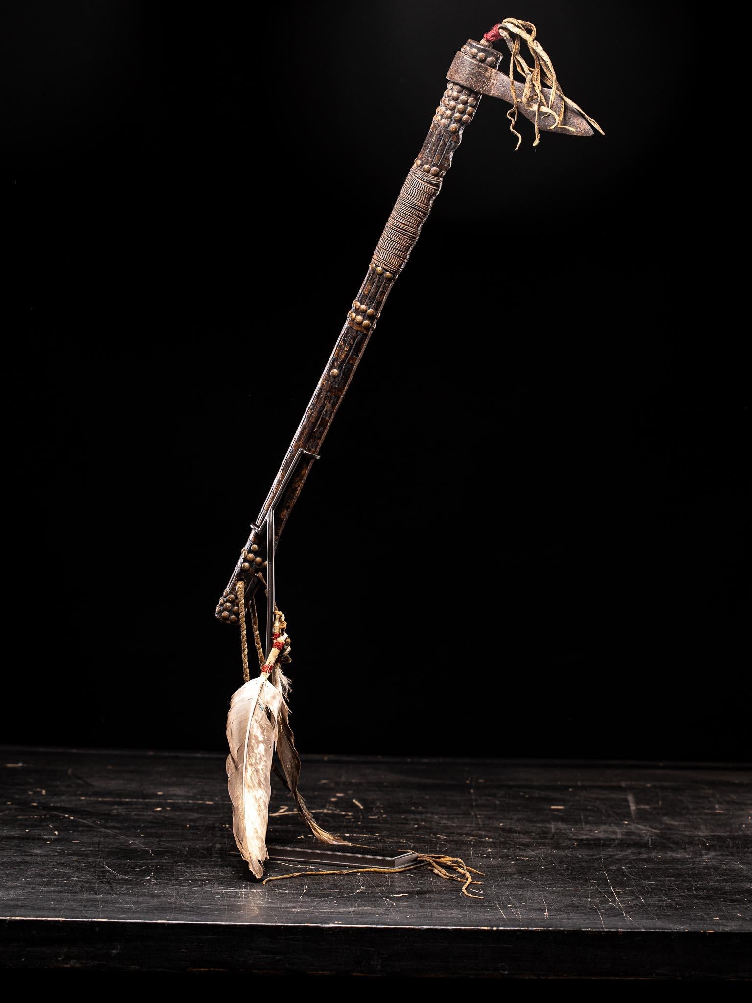 Antique Native American Plain indians Tomahawk , 19th C . For Sale 1