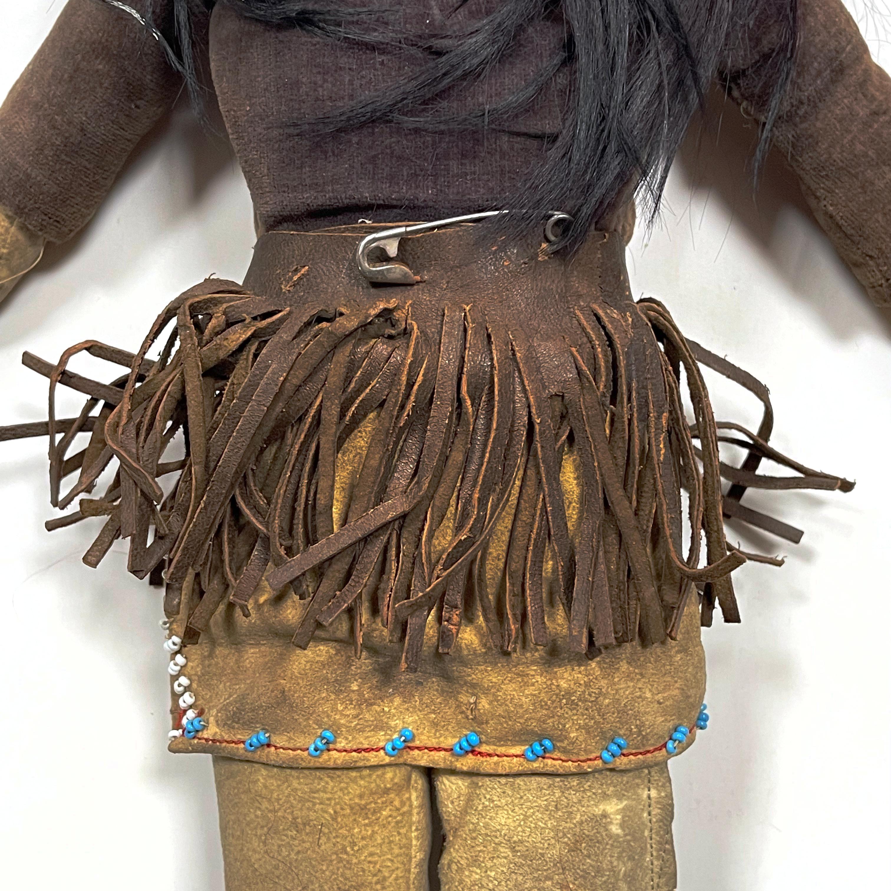 Antike indianische Puppe der amerikanischen Ureinwohner Plains im Angebot 1