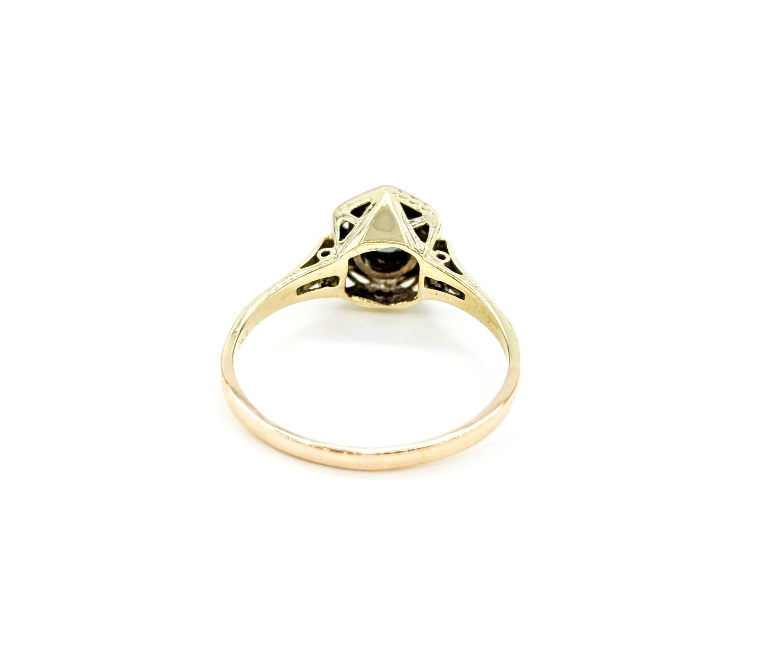 Antique Natural Alexandrite Ring in Yellow Gold For Sale 1