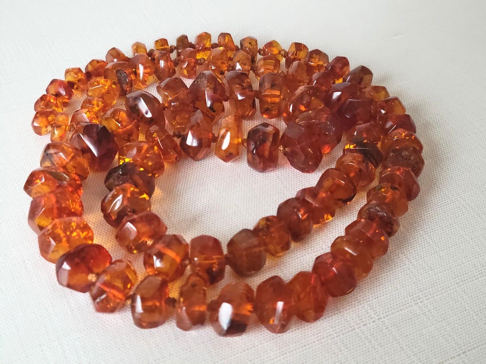 Antique Natural Baltic Amber Necklace 35'', Early 20th Century In Excellent Condition In Chesterland, OH