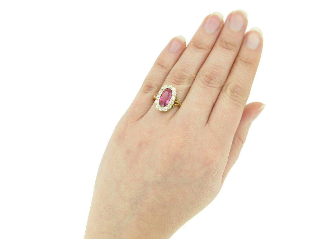 Antique Natural Burmese Ruby and Diamond Ring, circa 1900 In Good Condition For Sale In London, GB