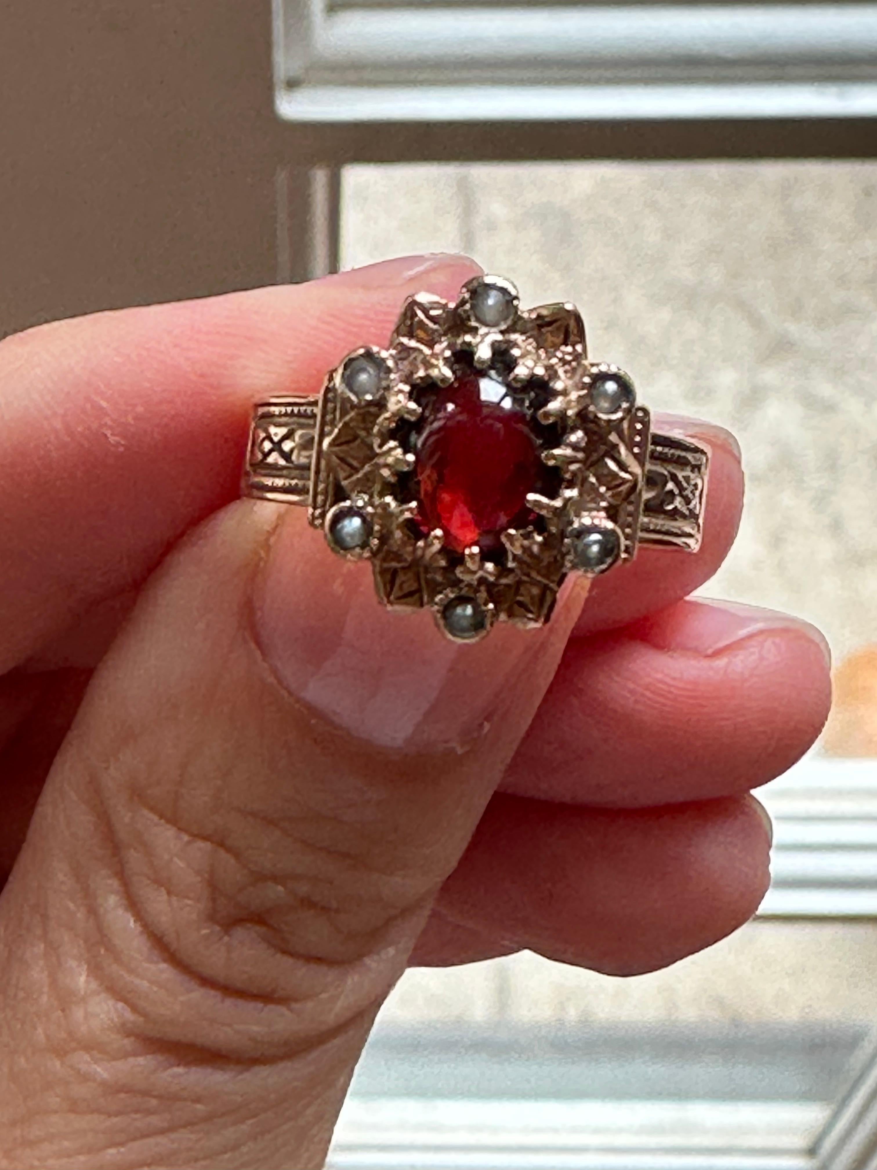 Women's Antique Natural Cabochon Garnet and Seed Pearl Ring For Sale