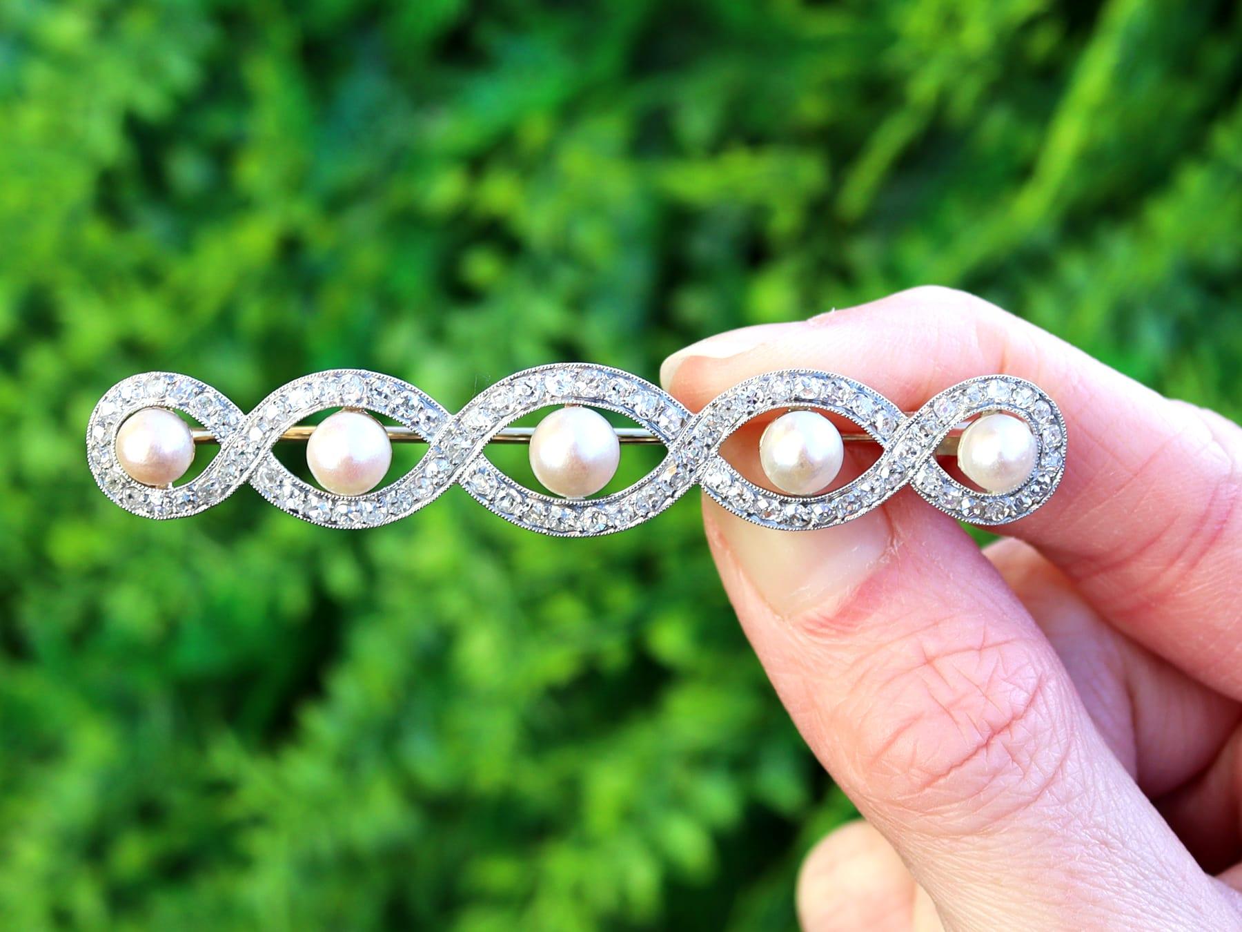 Eine atemberaubende, feine und beeindruckende antike natürliche Perle und 3,10 Karat Diamant, 15k Gelbgold und Platin gesetzt Brosche; Teil unserer antiken Perlenschmuck Sammlungen.

Diese atemberaubende, feine und beeindruckende antike