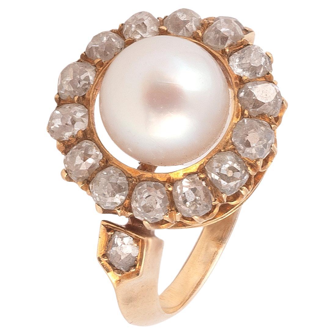 Belle Époque Bague ancienne en perles naturelles et diamants