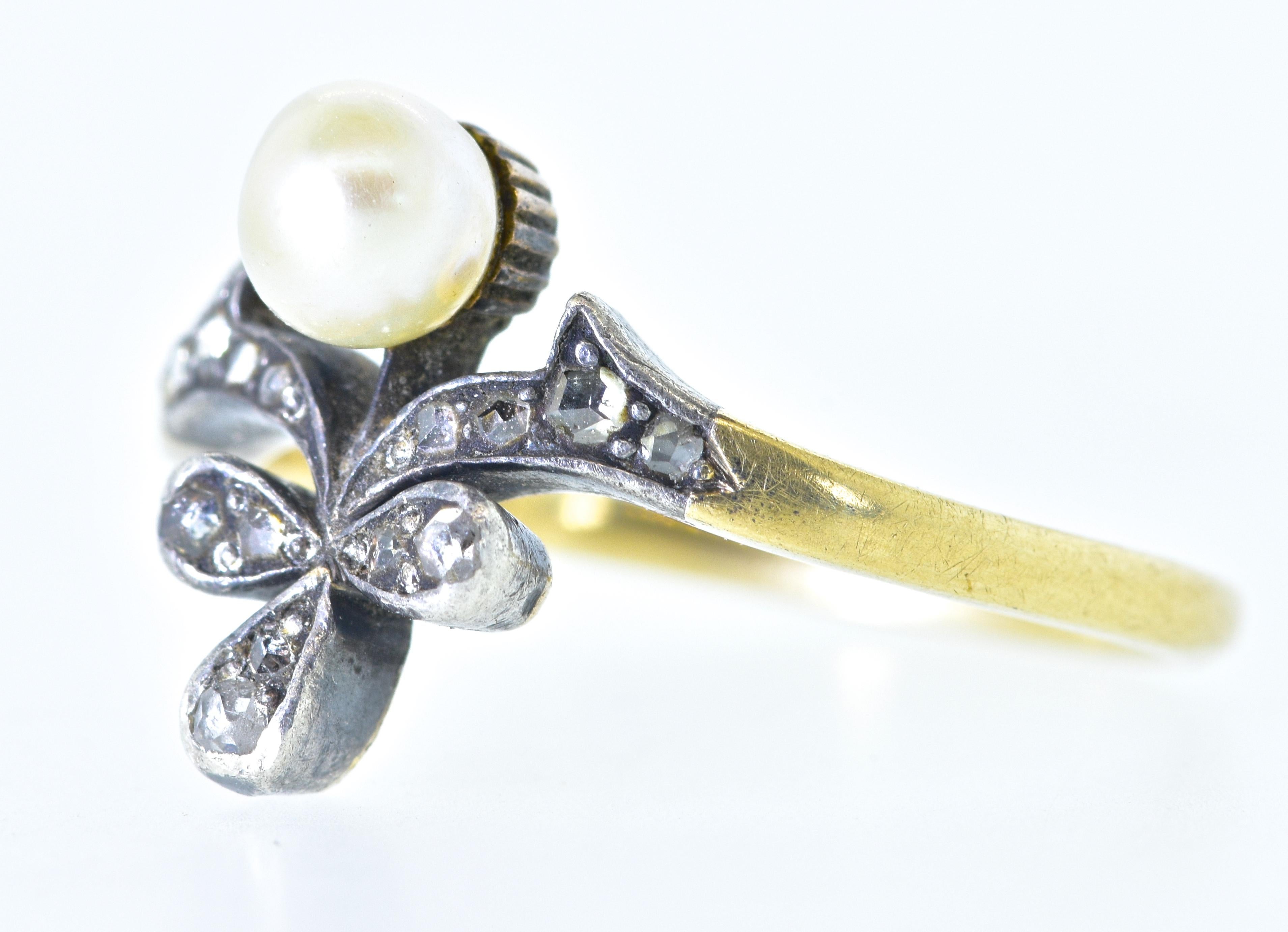 Bague ancienne en perles naturelles et diamants taille rose Unisexe en vente