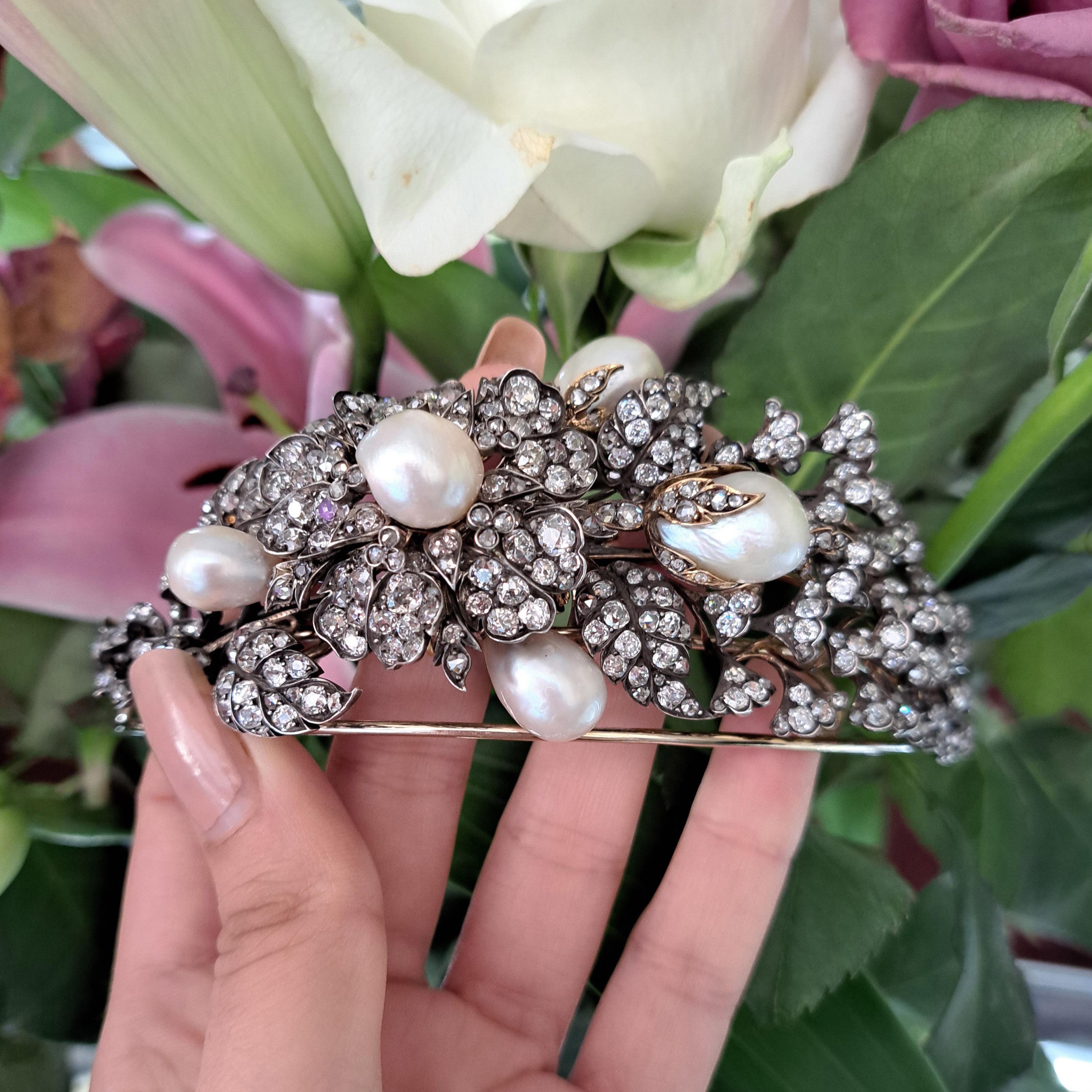 Antique Natural Pearl, Diamond and Silver Upon Gold Floral Tiara In Good Condition In London, GB
