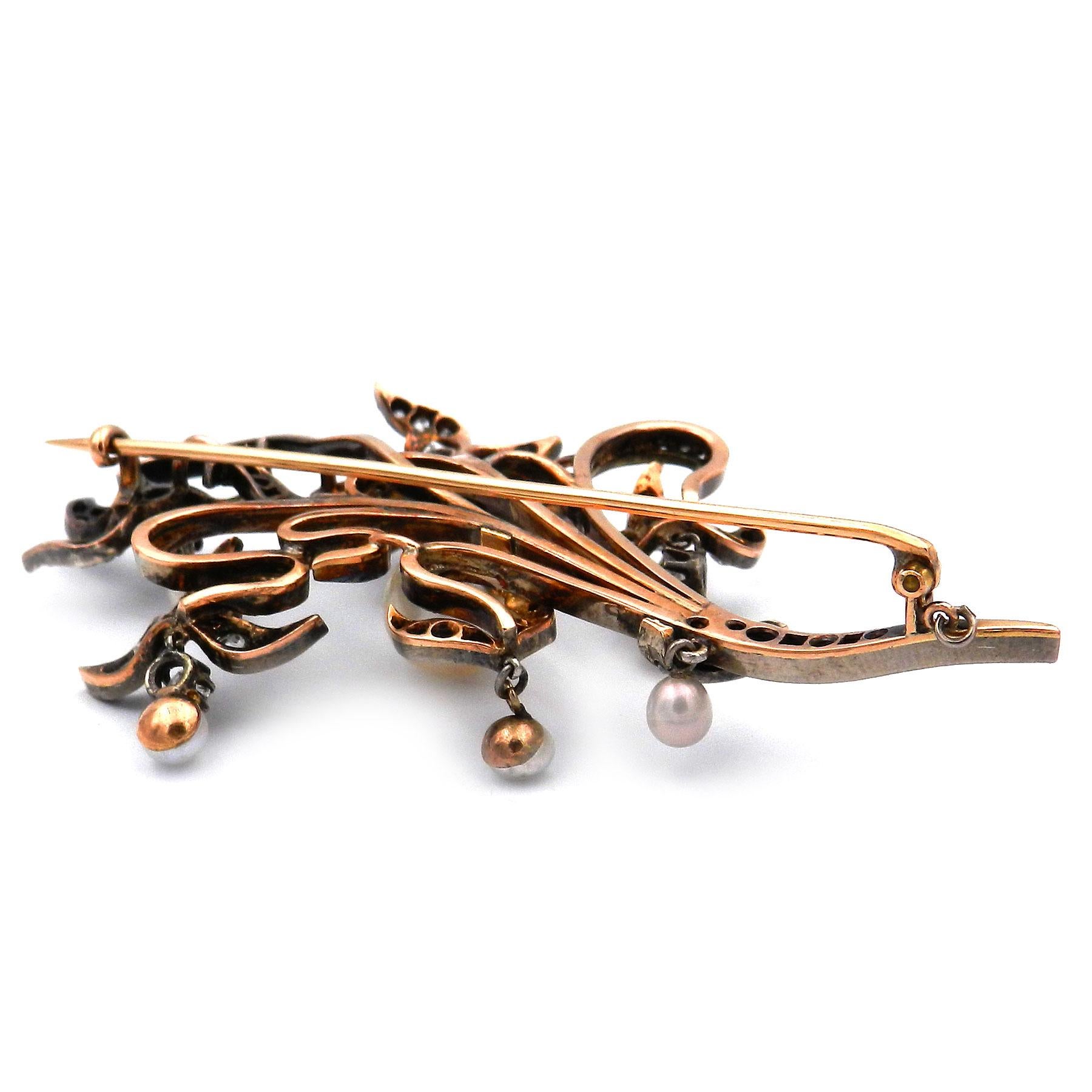 Women's Antique Natural Pearl Diamond Flower Brooch in 18K Gold circa 1890 For Sale