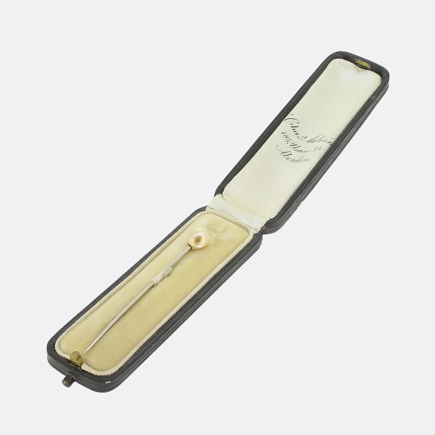 Antique Natural Pearl Stick Pin In Good Condition For Sale In London, GB