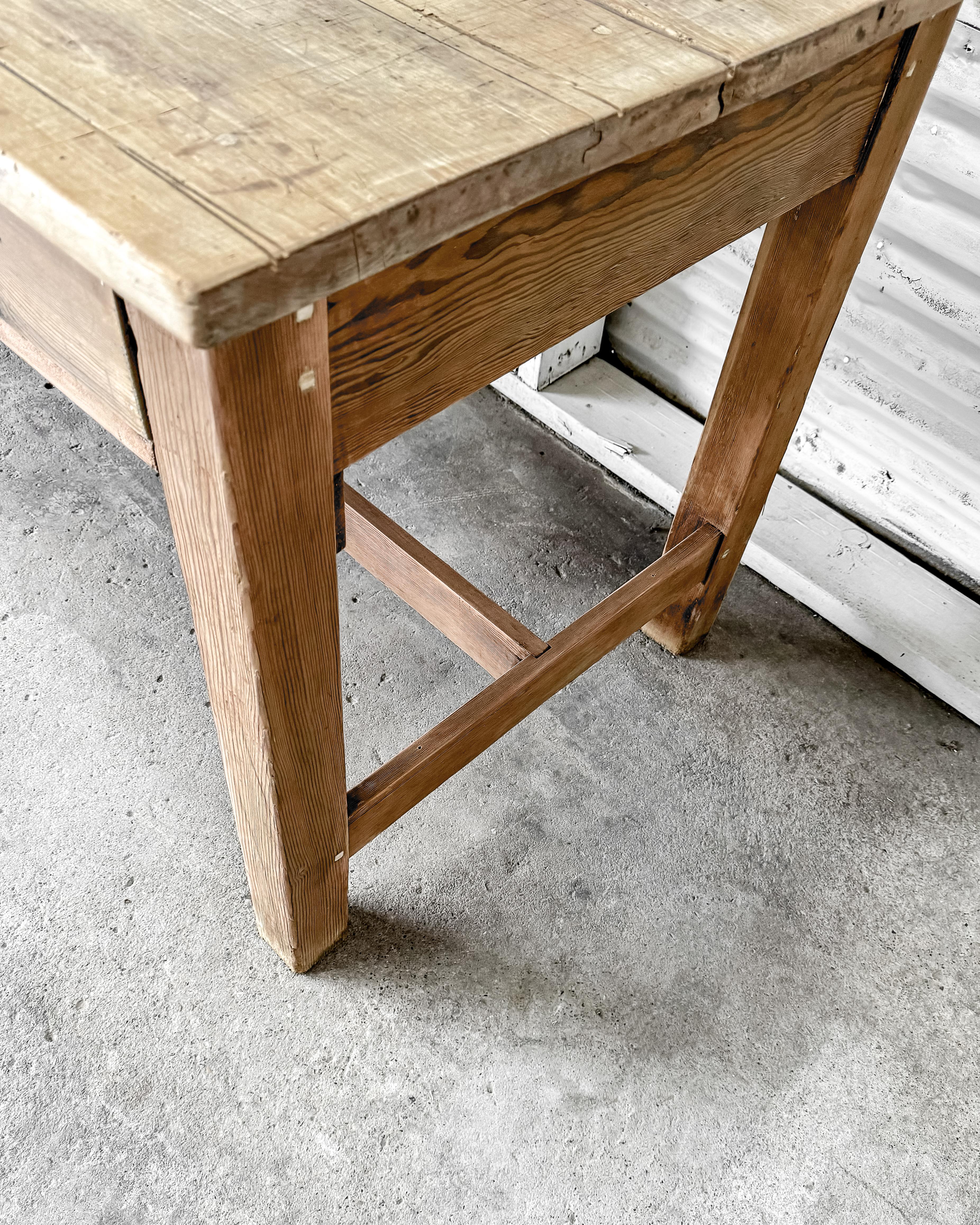 Antique Natural Pine English Artist's Worktable 10