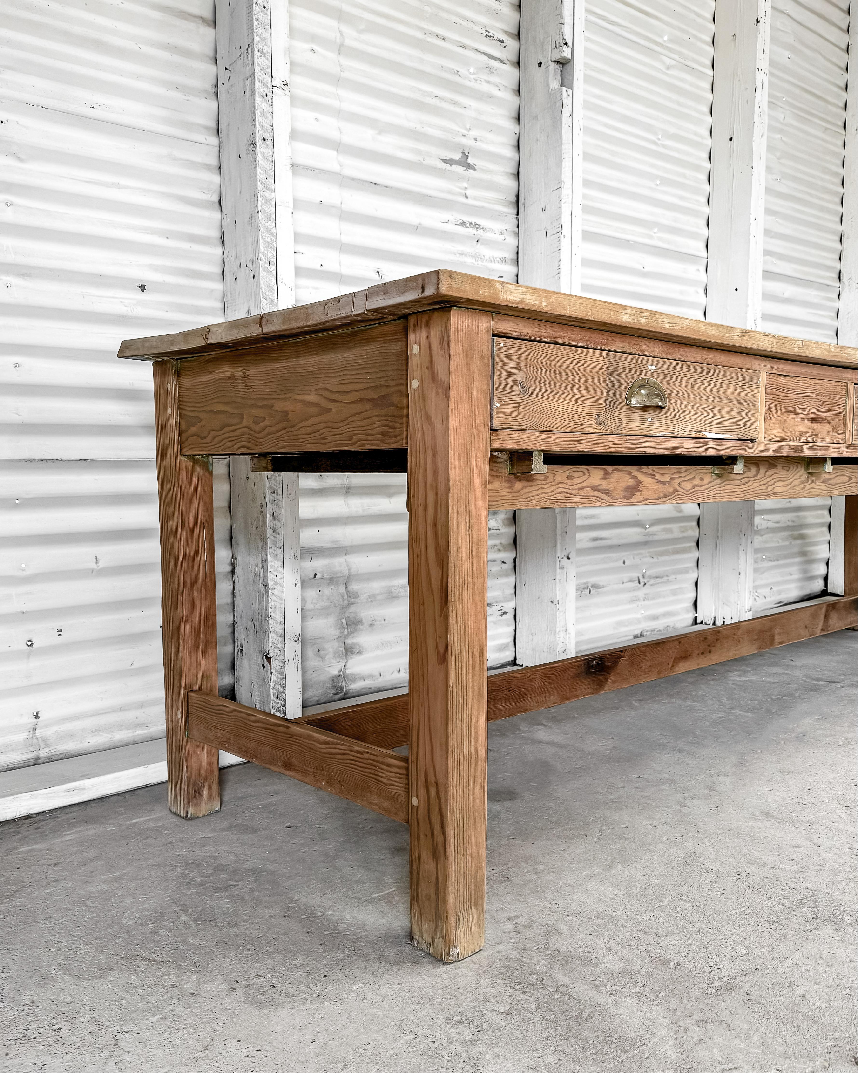 Antique Natural Pine English Artist's Worktable In Good Condition In Mckinney, TX