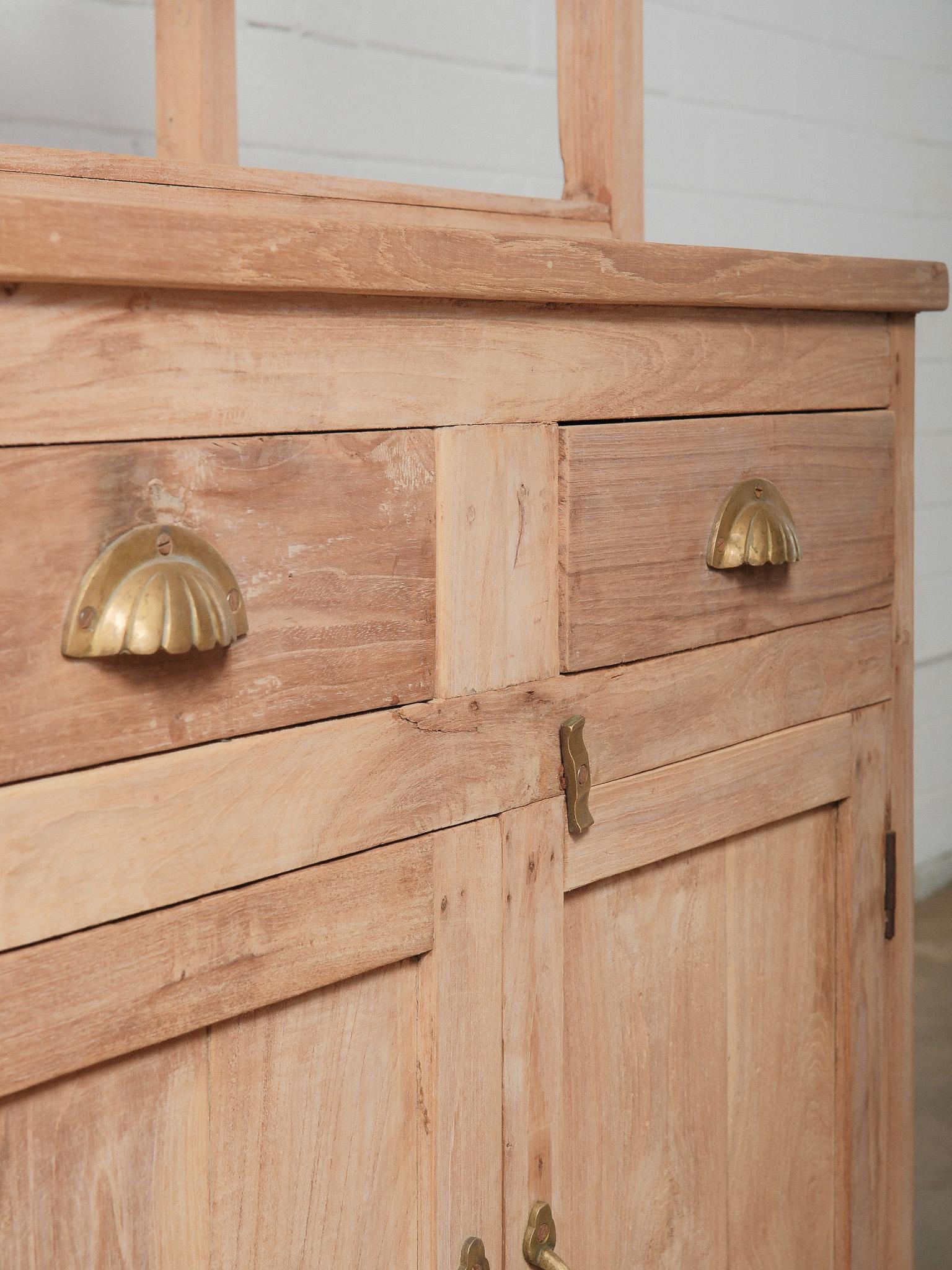 Natural Wood Shelf Cabinet with Hutch & Open Display In Good Condition For Sale In High Point, NC