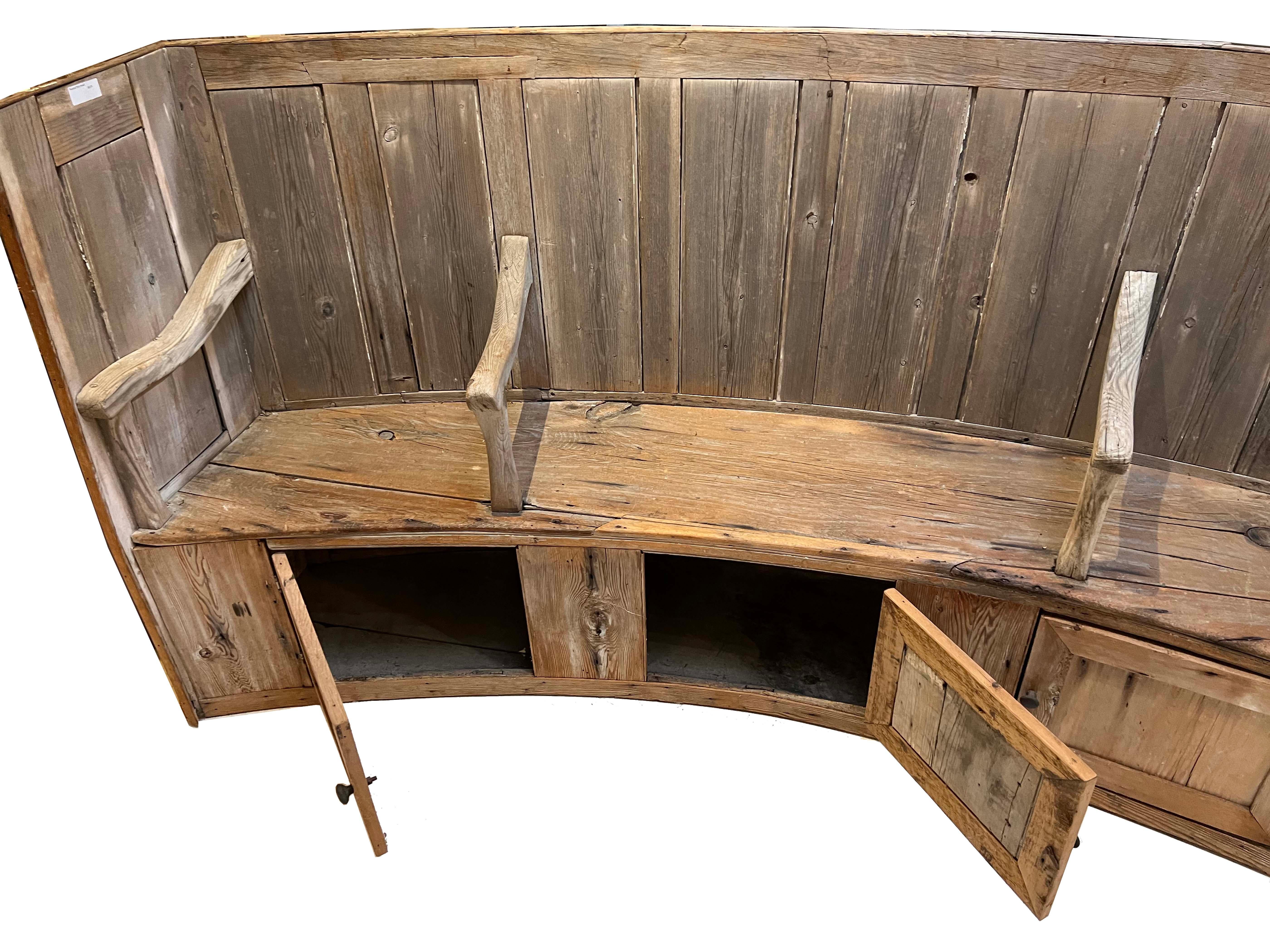 Antique Nautical Ship Bench In Distressed Condition For Sale In Sag Harbor, NY