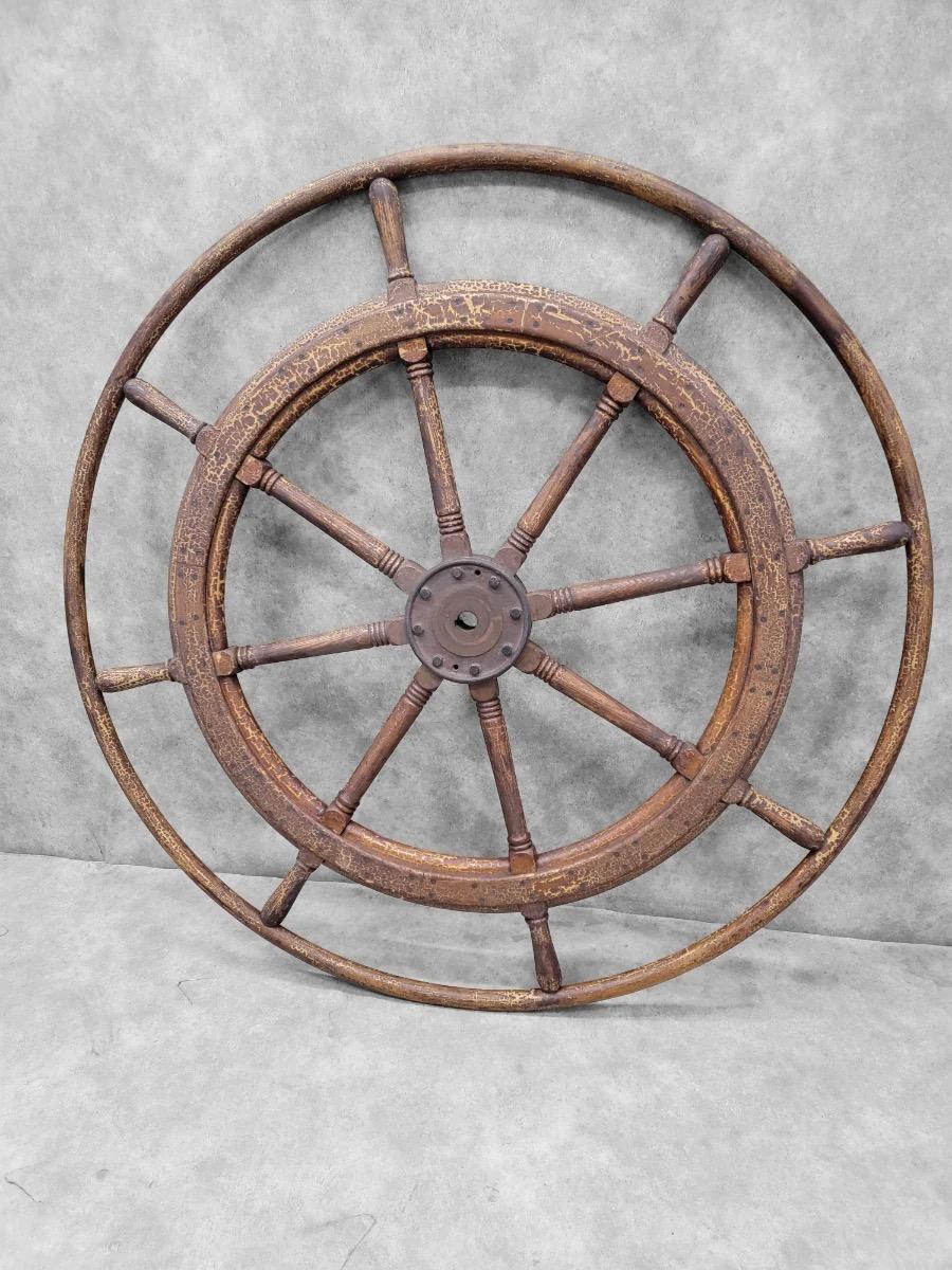 20ième siècle Ancienne table basse de bateaux nautiques sur mesure avec plateau en verre en vente