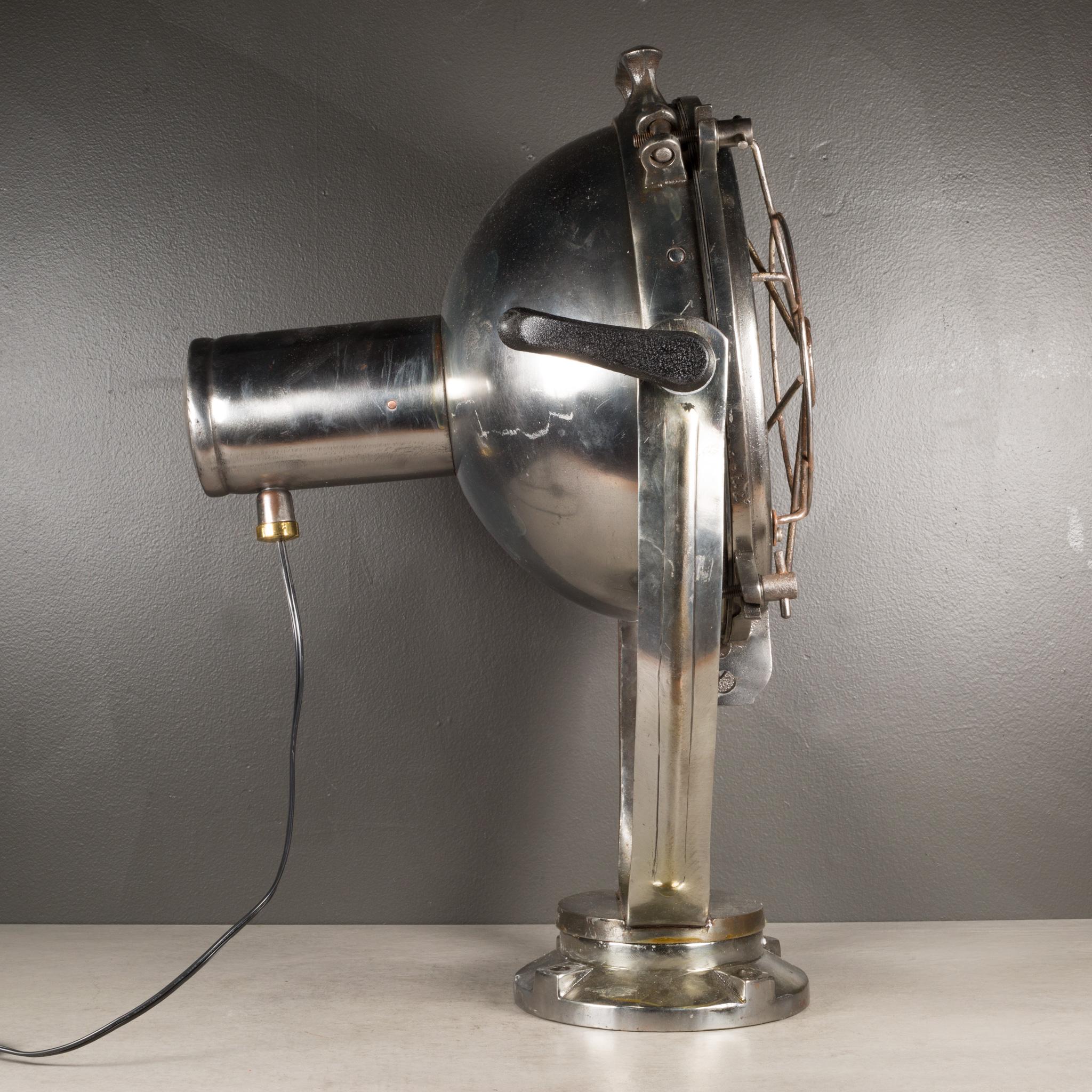 Métal Luminaire nautique ancien, c.1940 en vente