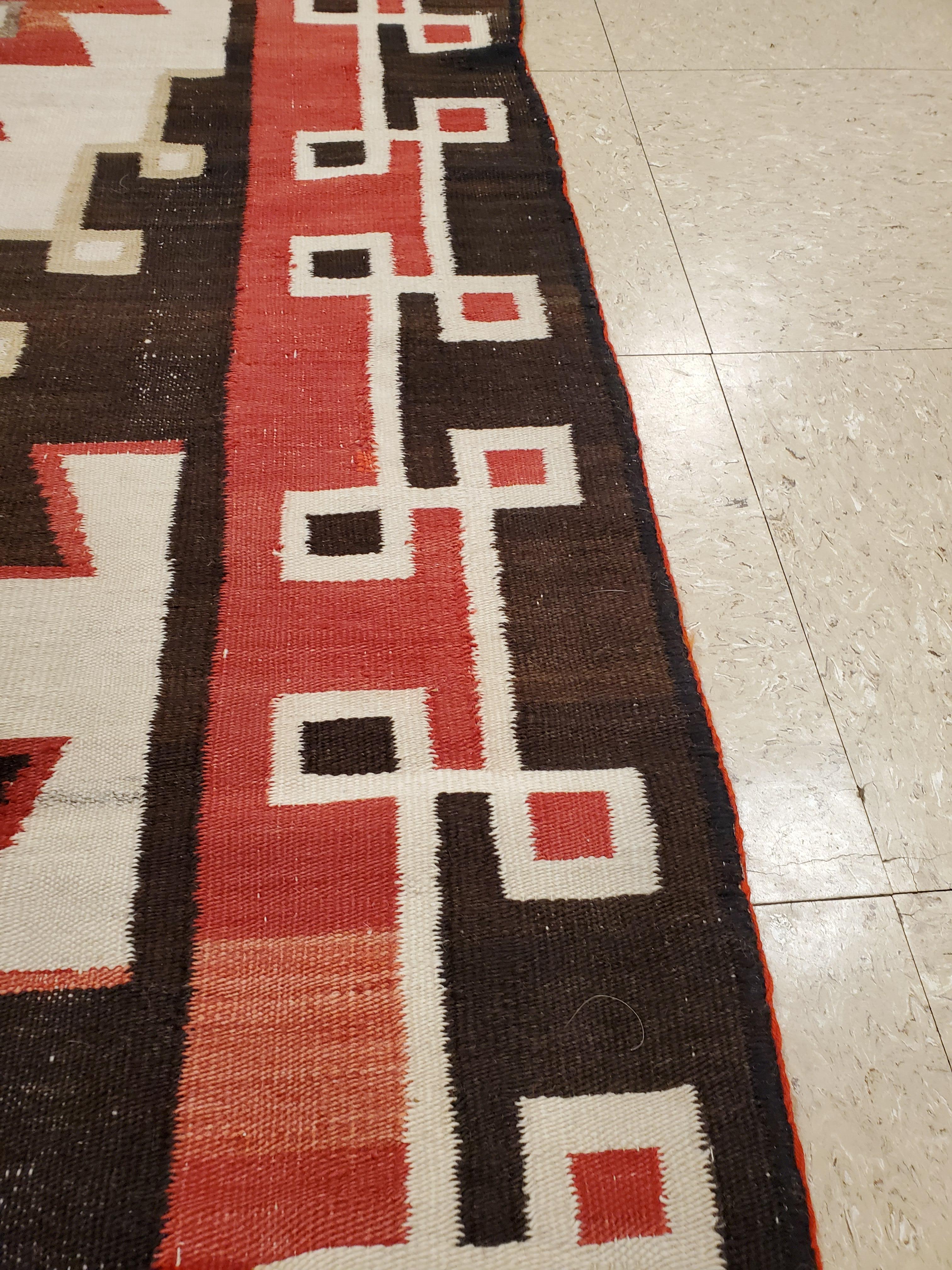 Tapis Navajo ancien, tapis artisanal, laine faite à la main, beige, gris, corail doux en vente 3
