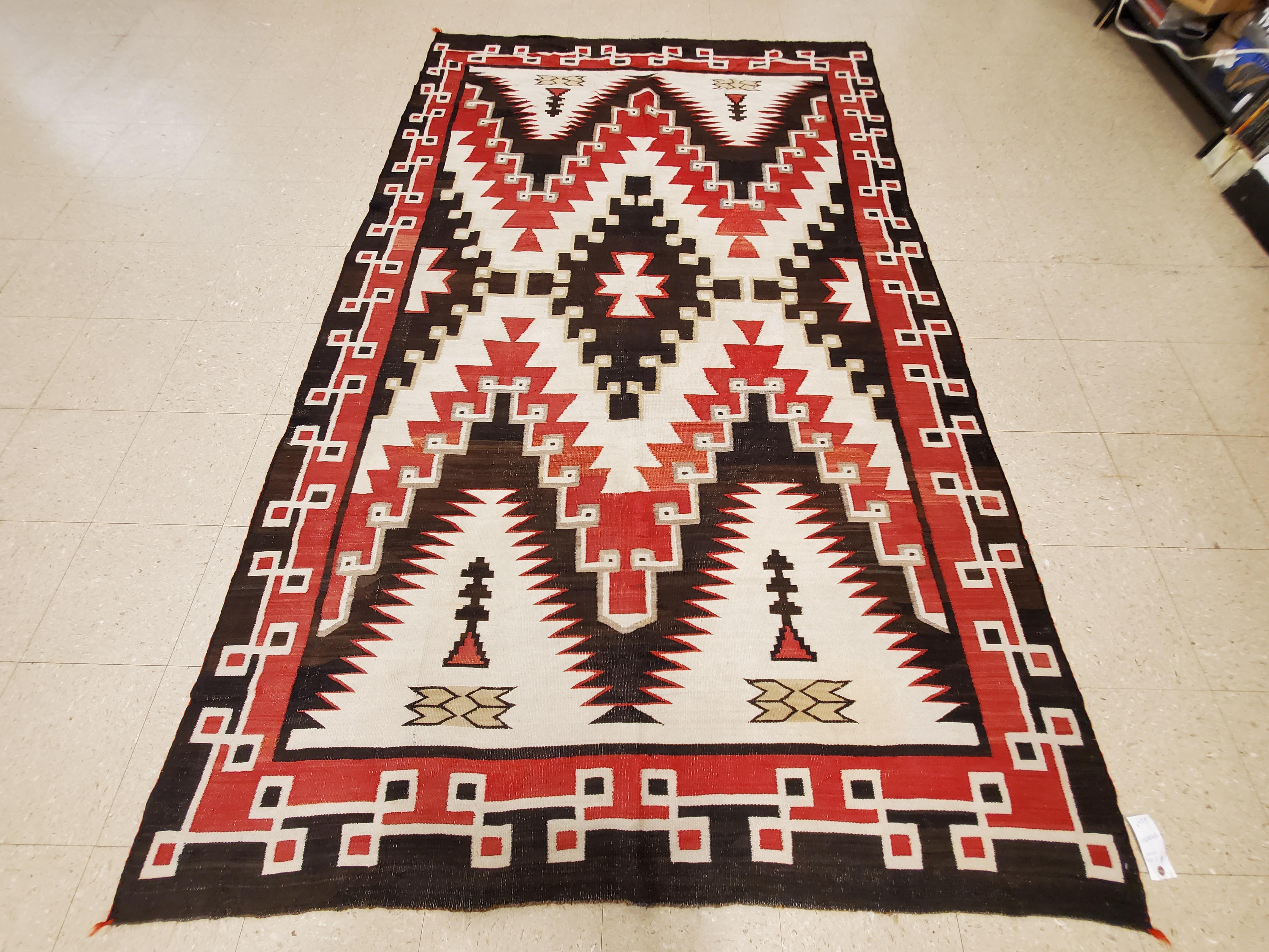 Noué à la main Tapis Navajo ancien, tapis artisanal, laine faite à la main, beige, gris, corail doux en vente