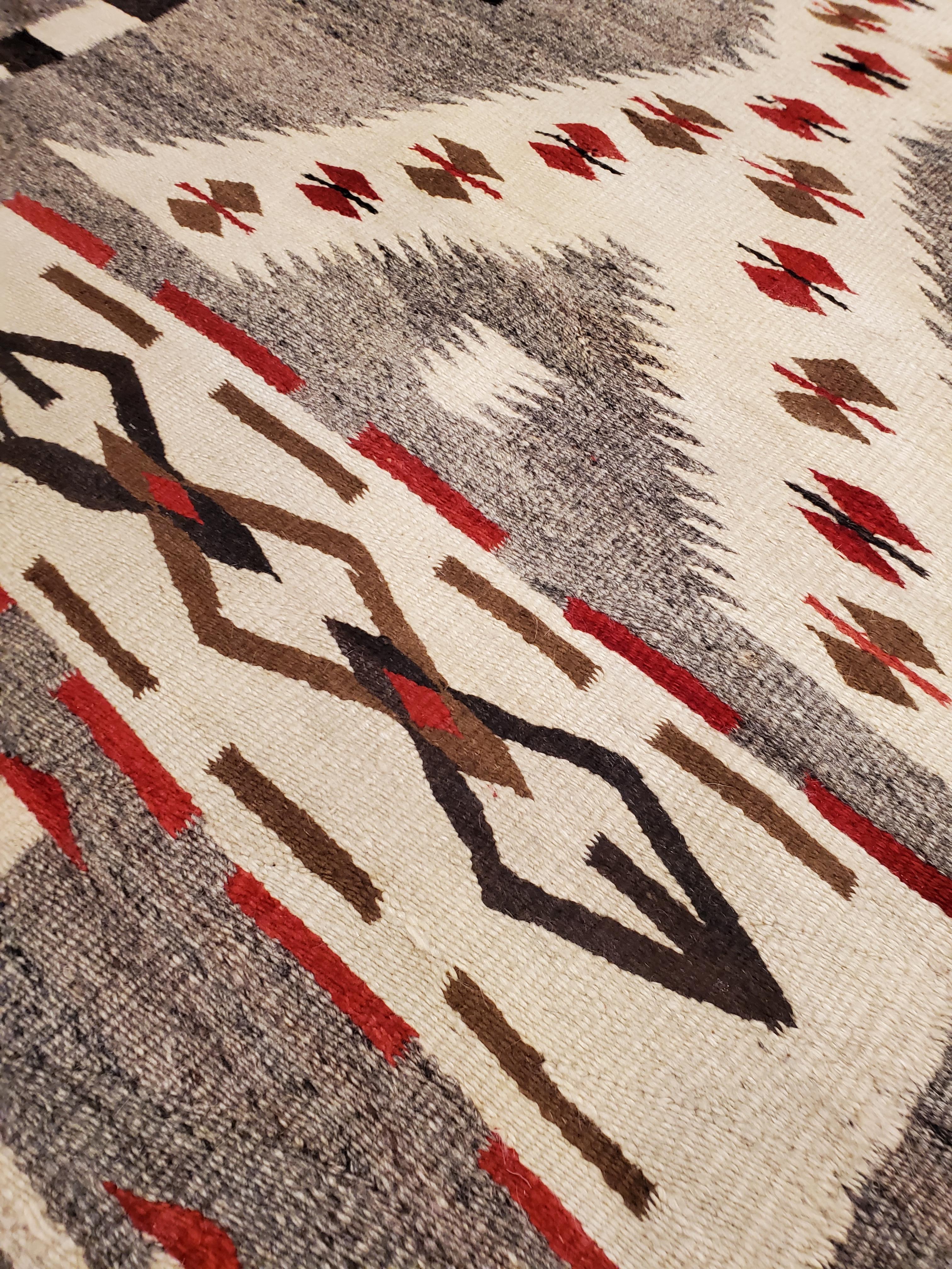 Antique Navajo Carpet, Folk Rug, Handmade Wool Rug, Beige, Gray, Brown In Excellent Condition For Sale In Port Washington, NY