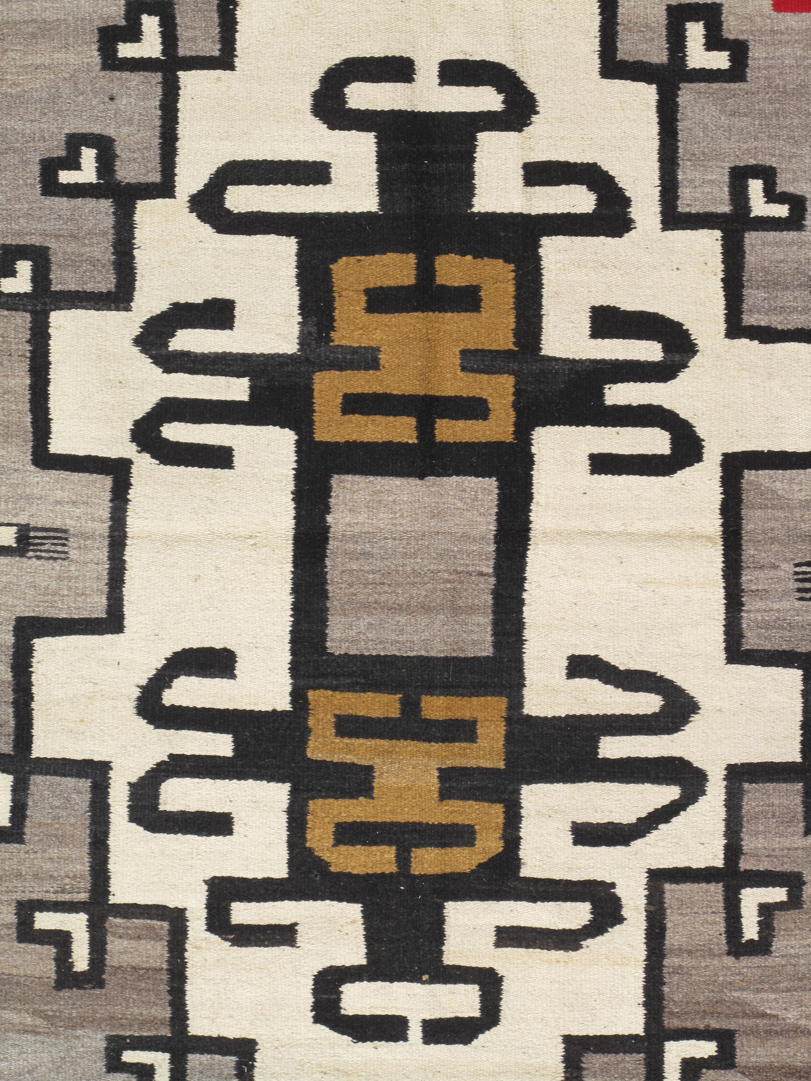 Antiker Navajo-Teppich, Volksteppich, handgefertigter Wollteppich, grau, rot, senf, schwarz (Handgewebt) im Angebot