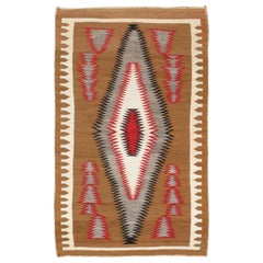 Antiker Navajo-Teppich, Teppich mit Sturmmuster, handgefertigter Wollteppich, grau, rot und hellbraun