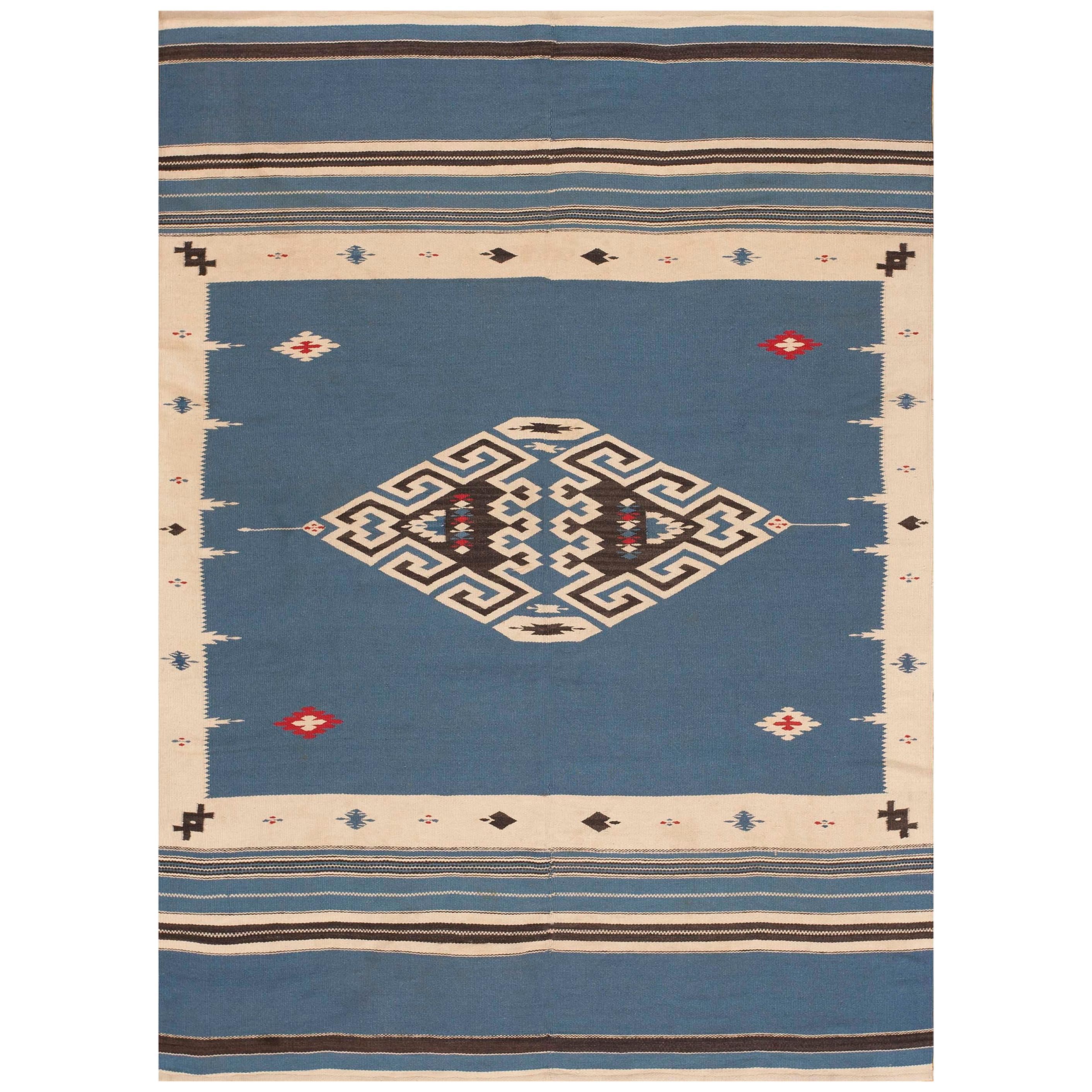 1940s Chimayo flat weave ( 4'8" x 6'8" - 142 x 198 cm)