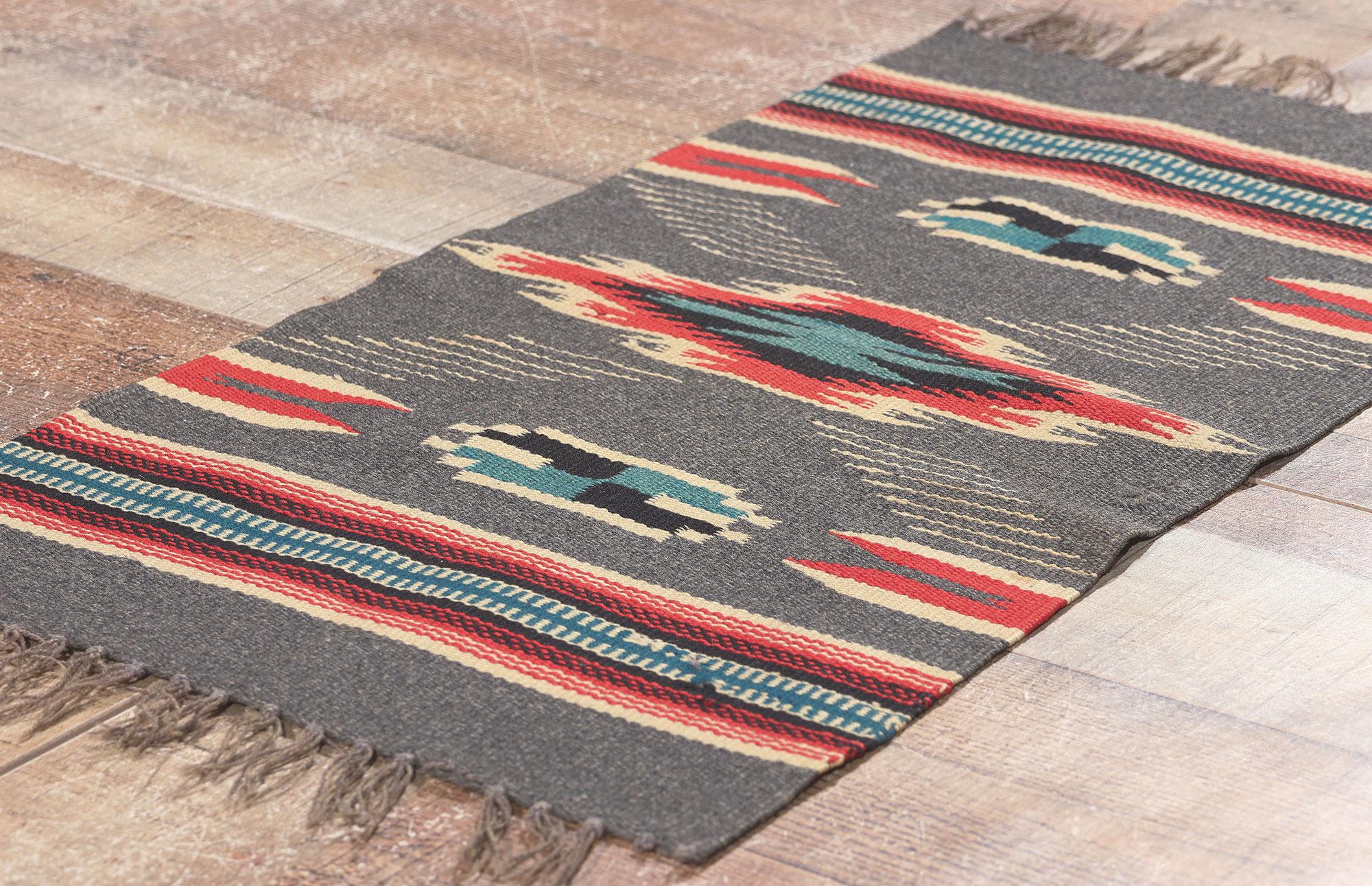 Antiker Chimayo-Teppich im Navajo-Stil aus New Mexico (20. Jahrhundert) im Angebot