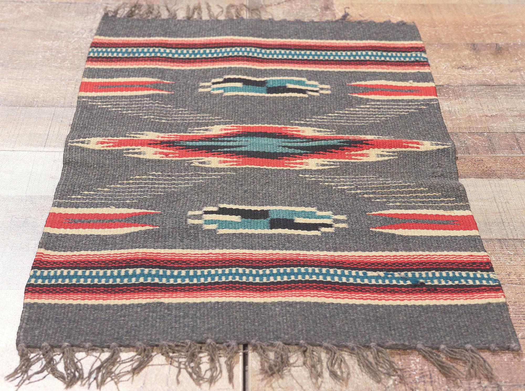 Antiker Chimayo-Teppich im Navajo-Stil aus New Mexico (Wolle) im Angebot