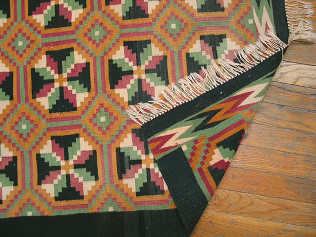 Antique Navajo Rug In Good Condition For Sale In New York, NY