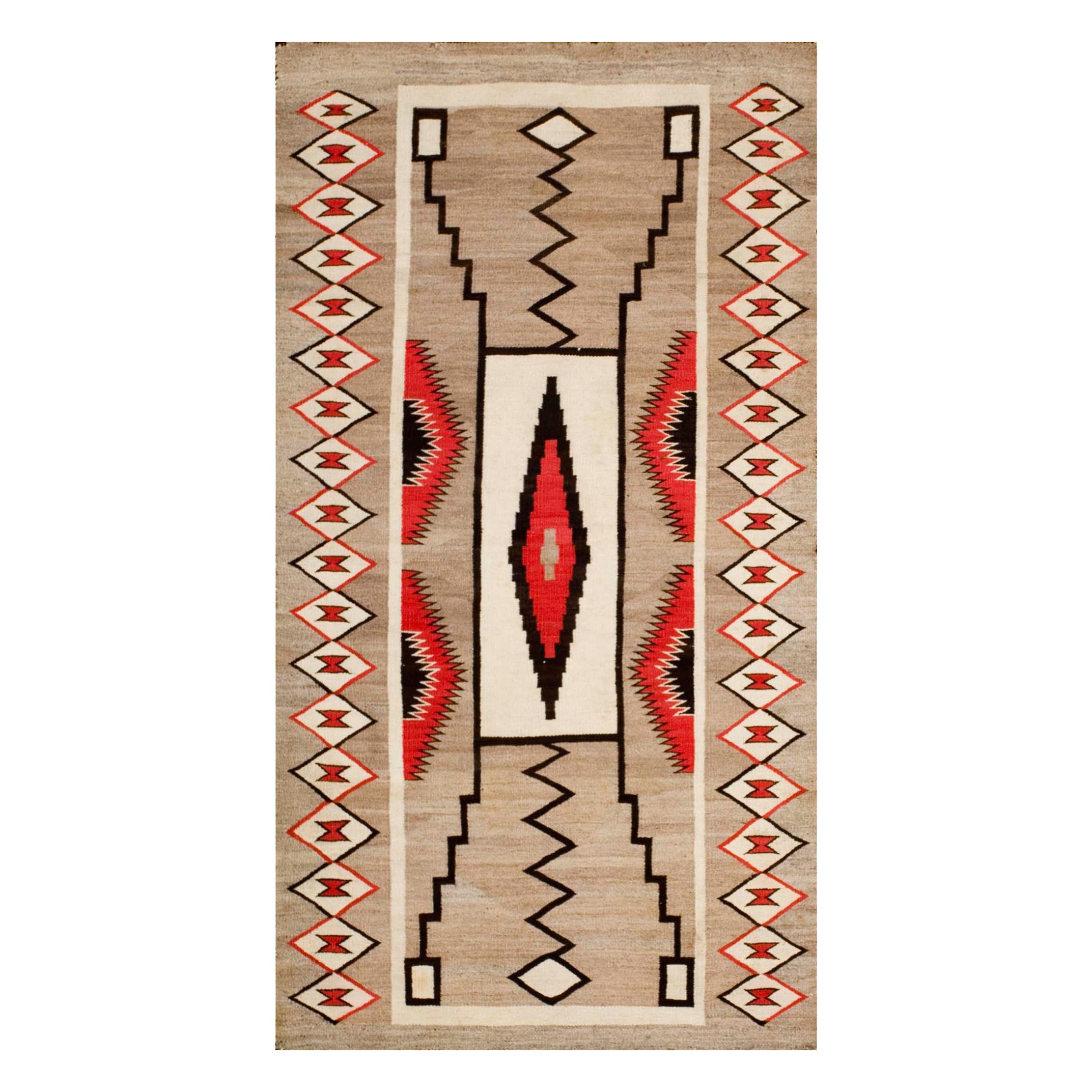 Amerikanischer Navajo-Teppich mit Sturmmuster des frühen 20. Jahrhunderts ( 3' x 5'7" - 91 x 170)