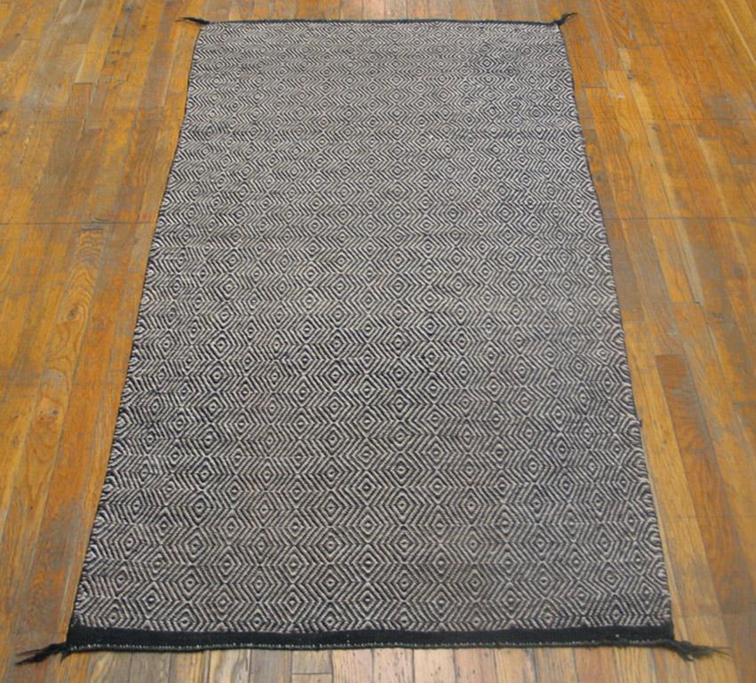 Hand-Woven 1940s American Navajo Twill Saddle Blanket Carpet ( 3' x 5'6