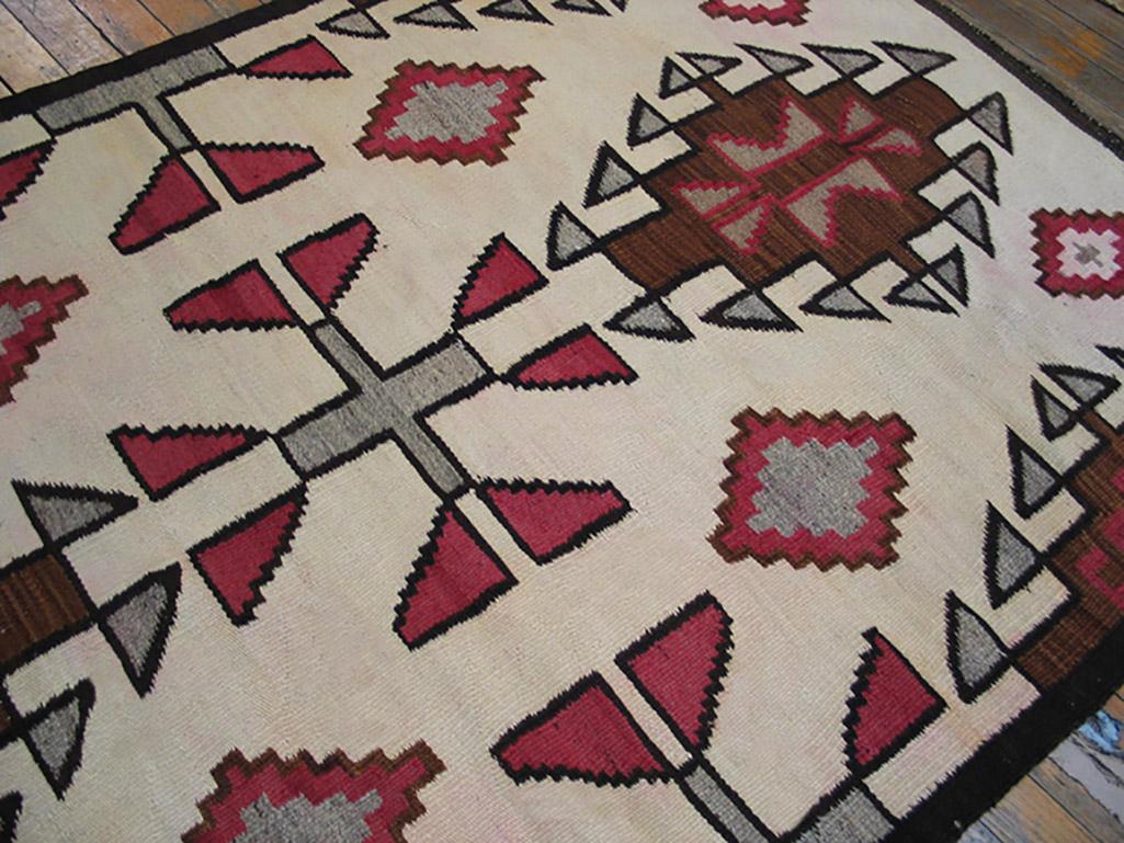 Hand-Woven Early 20th Century American Navajo Carpet ( 3'6