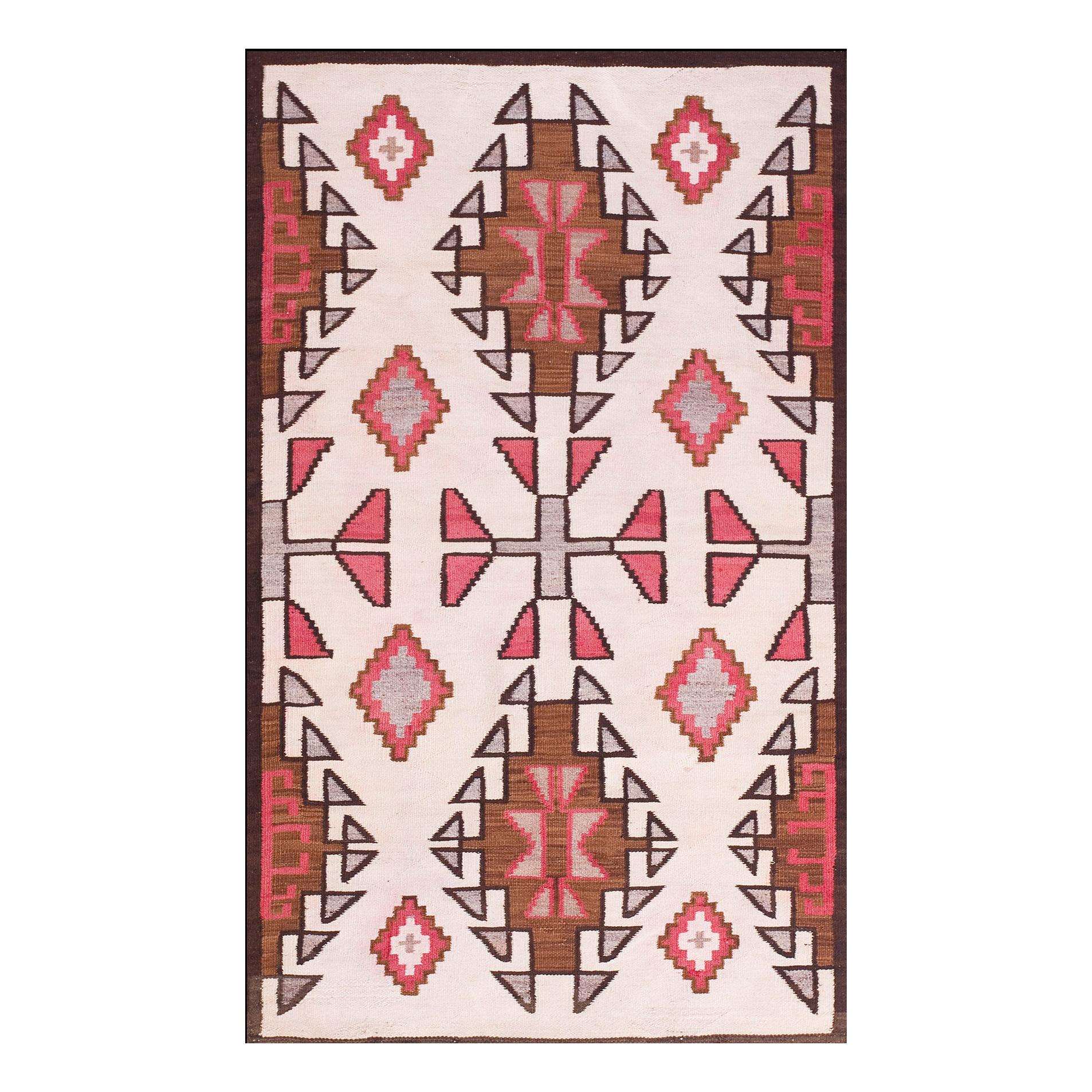 Amerikanischer Navajo-Teppich des frühen 20. Jahrhunderts ( 3'6" X 6' - 107 X 183)