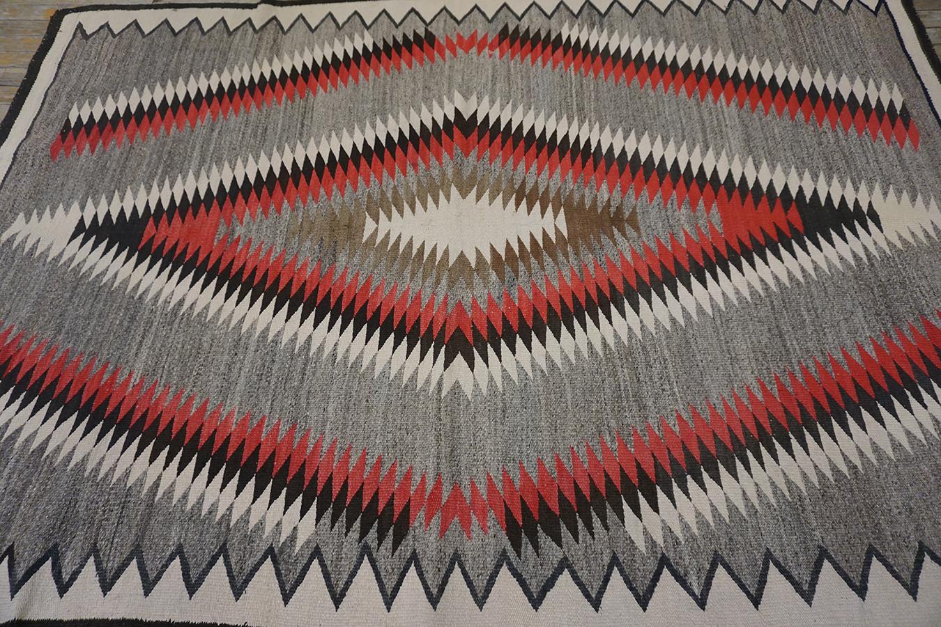 Tapis Navajo américain du début du XXe siècle (04''6'''' x 6''8'''') en vente 3