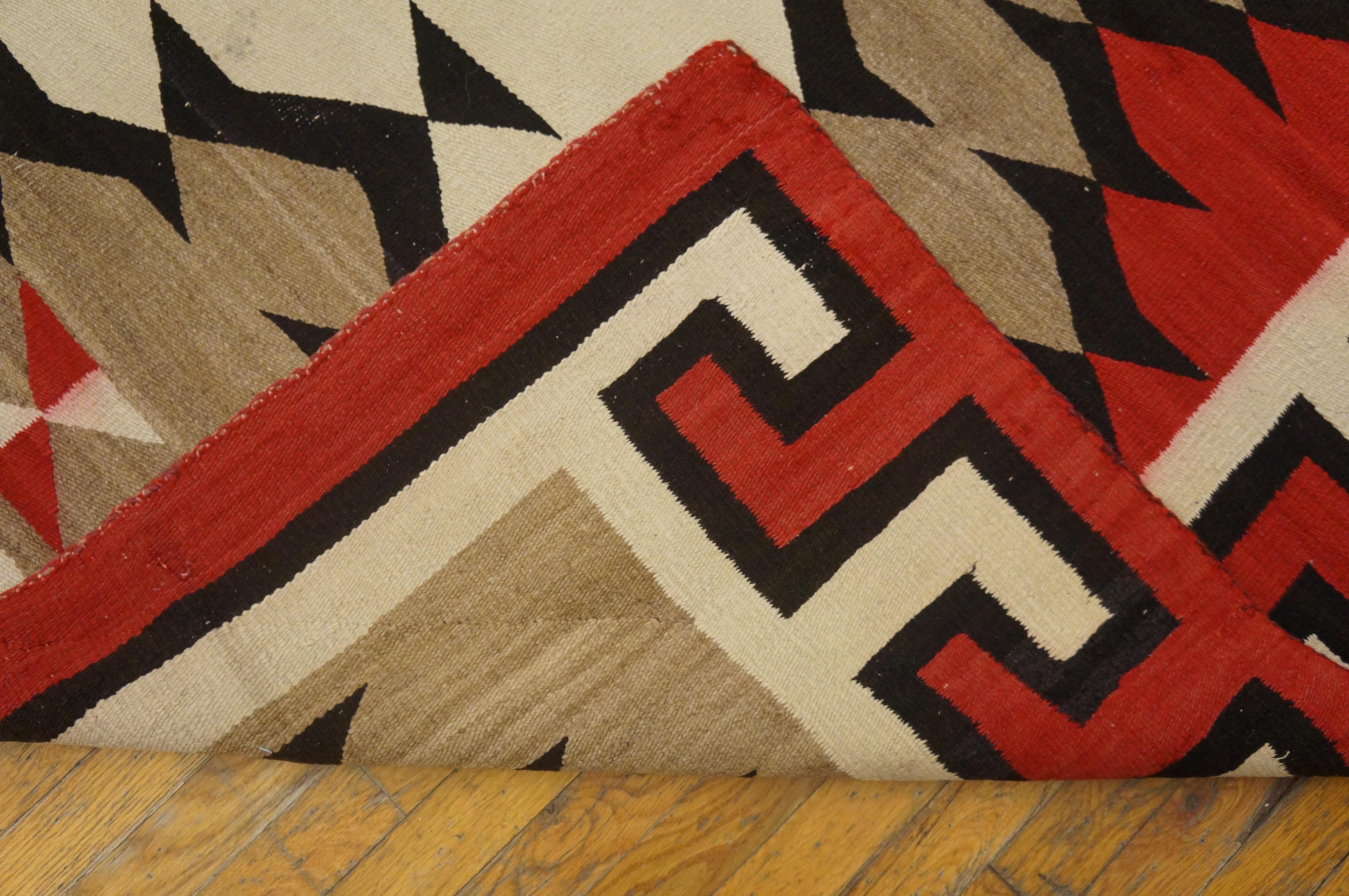 Early 20th Century American Navajo Carpet ( 5'6