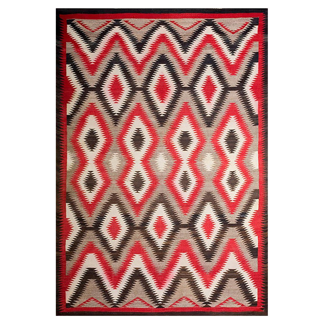 Amerikanischer Navajo-Teppich des frühen 20. Jahrhunderts  ( 6'3" x 9' - 191 x 275 ) im Angebot