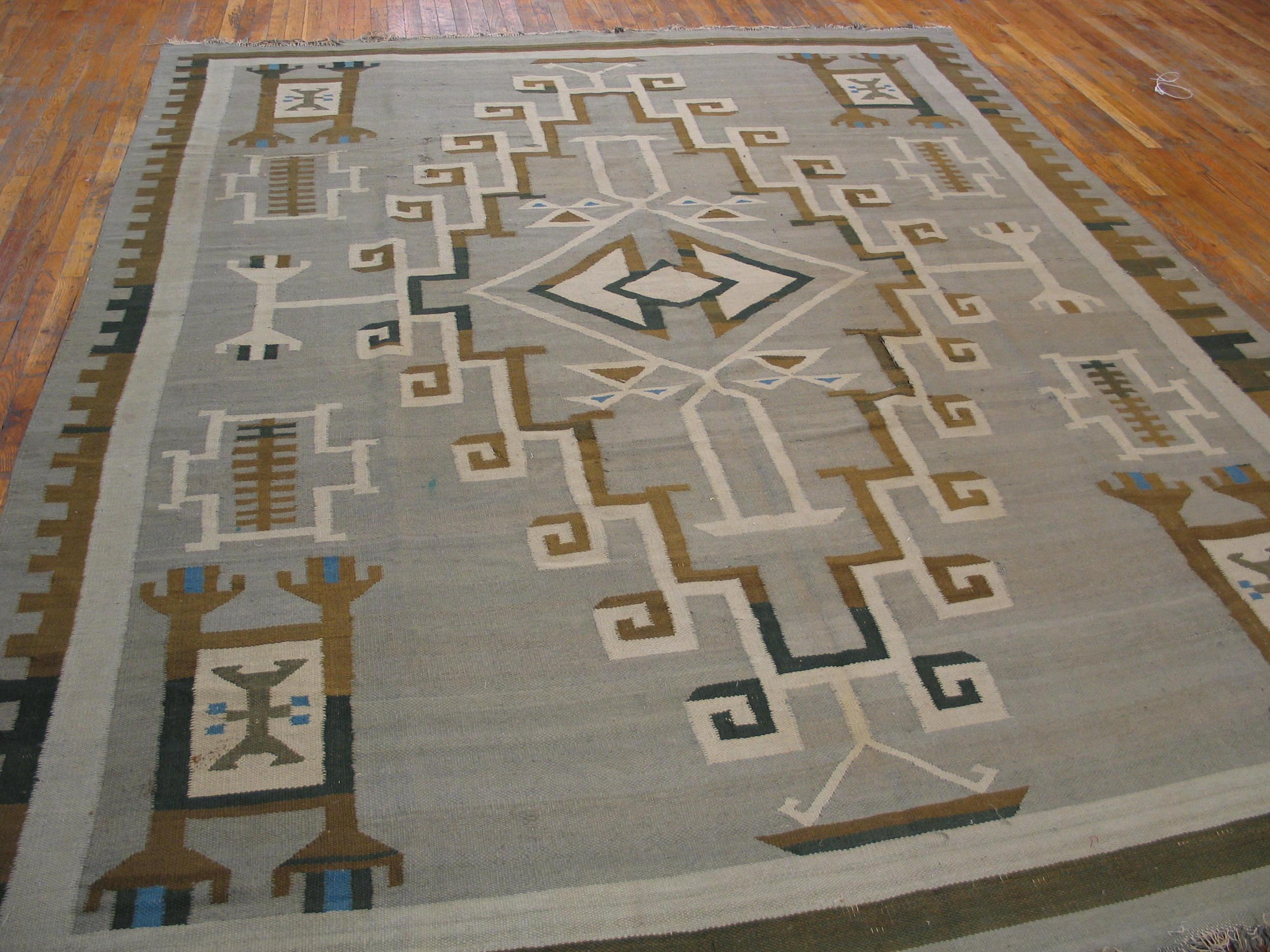 Hand-Woven Early 20th Century American Navajo Carpet ( 9' x 11'10