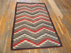 Sublime Gray and Red Color with Triangles Desing Antique American Navajo Rug