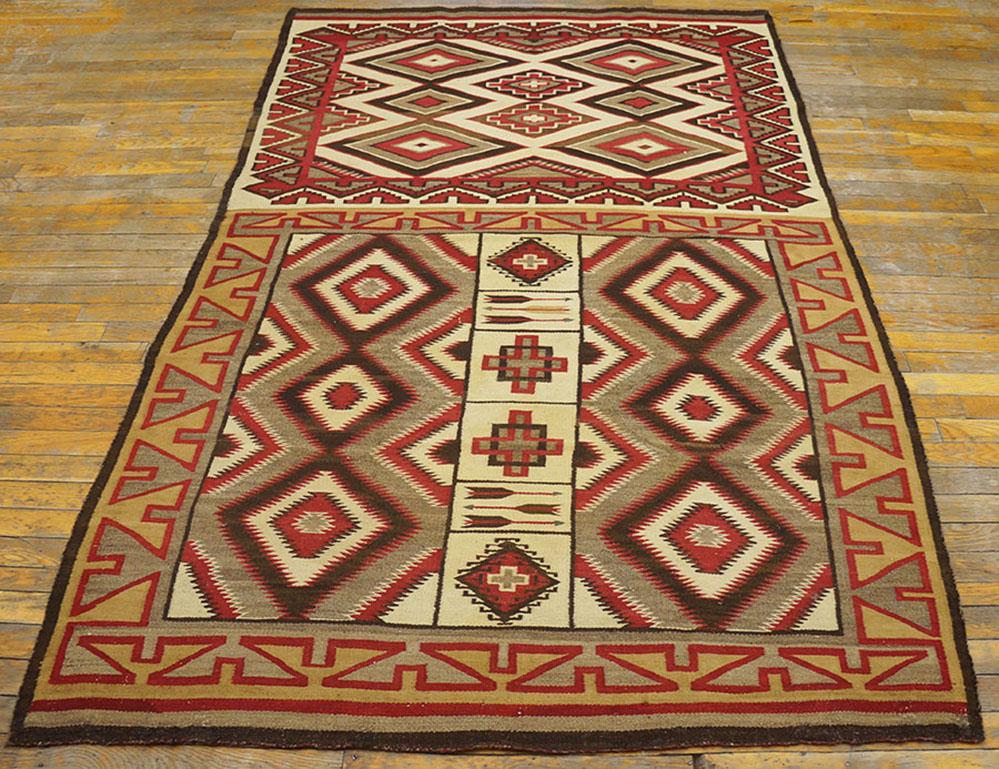 Amerikanischer Navajo-Teppich aus dem frühen 20. Jahrhundert ( 4'9
