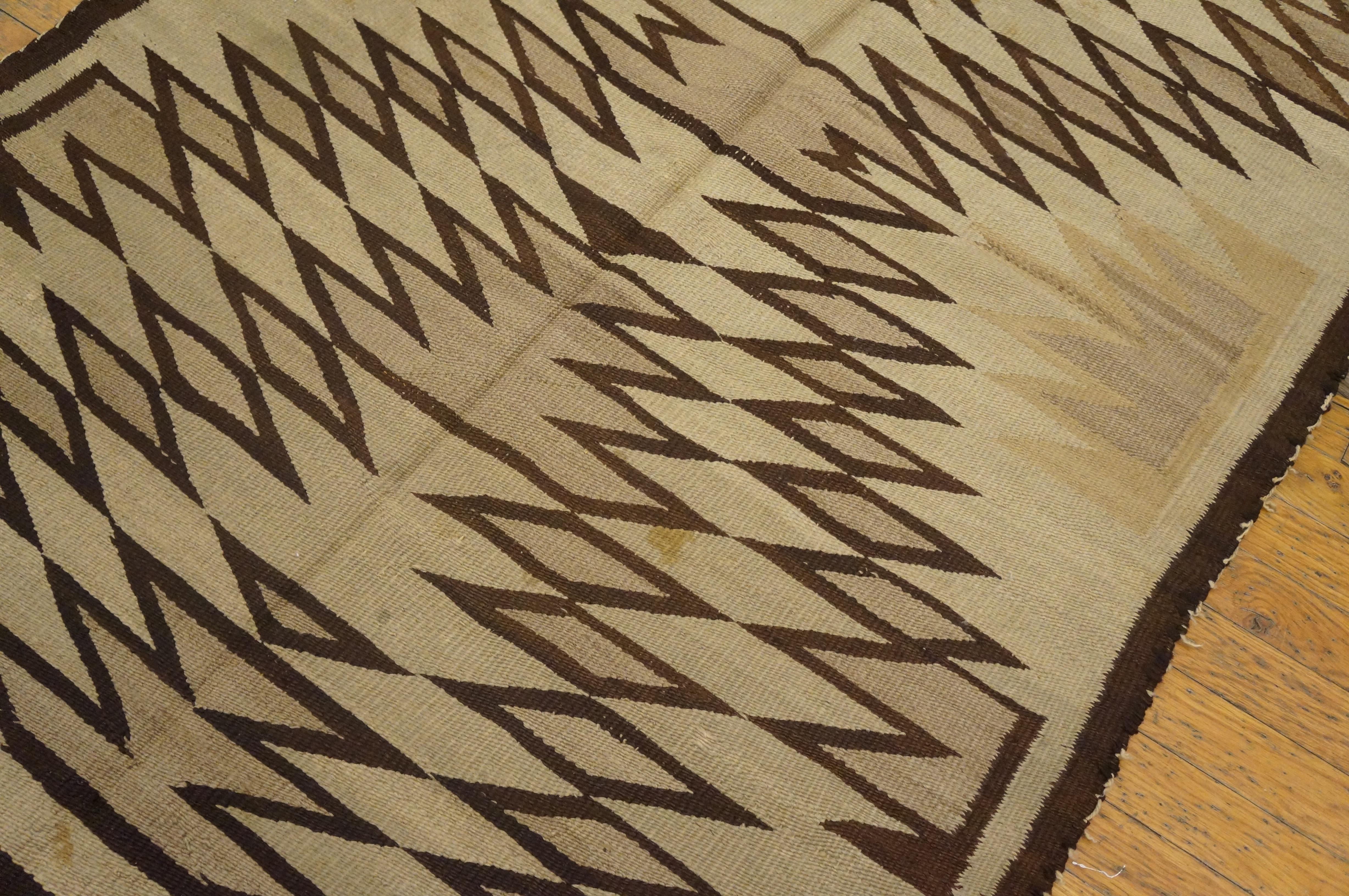 Early 20th Century American Navajo Carpet ( 3'9