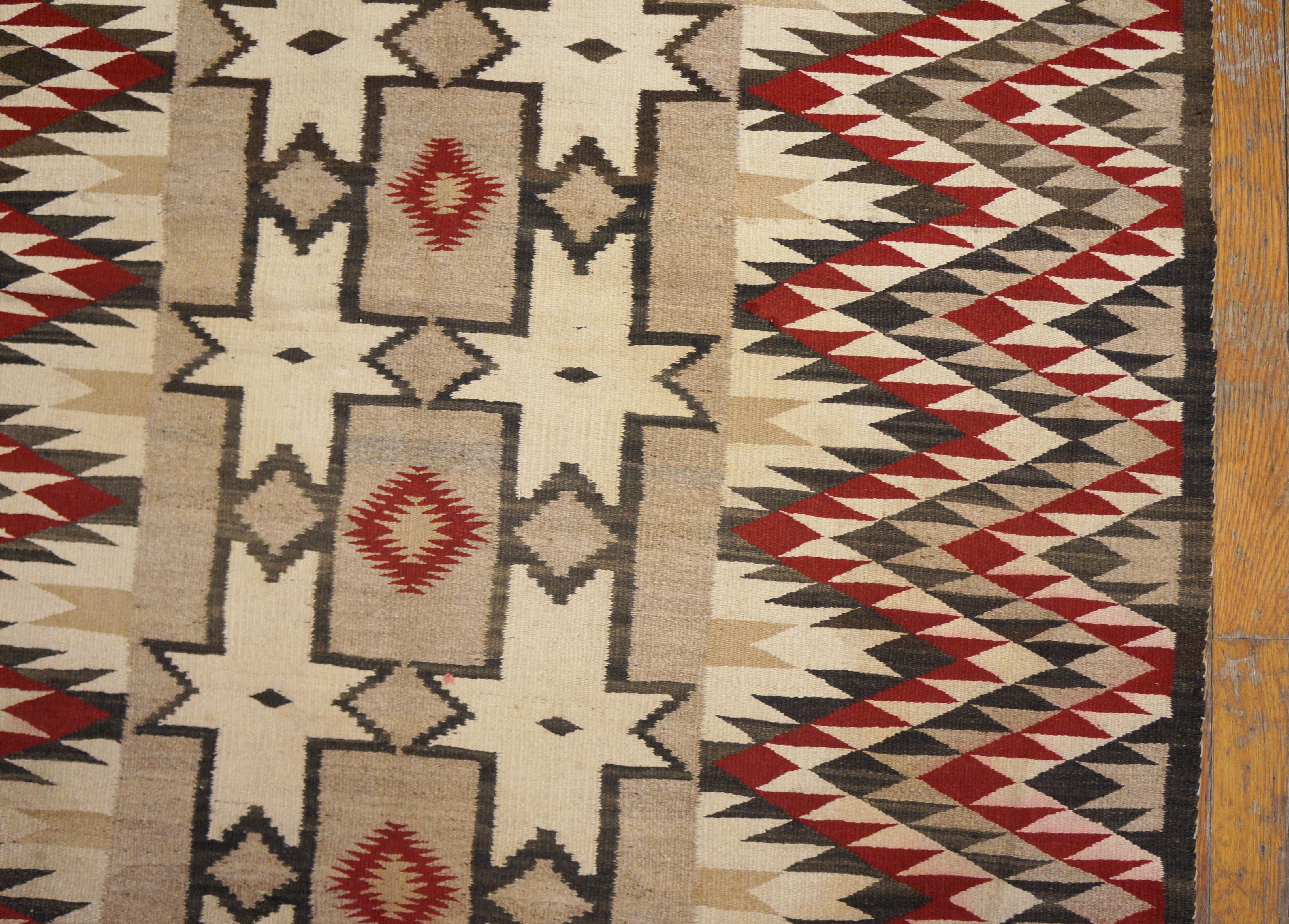 Wool Early 20th Century American Navajo Carpet ( 3'8