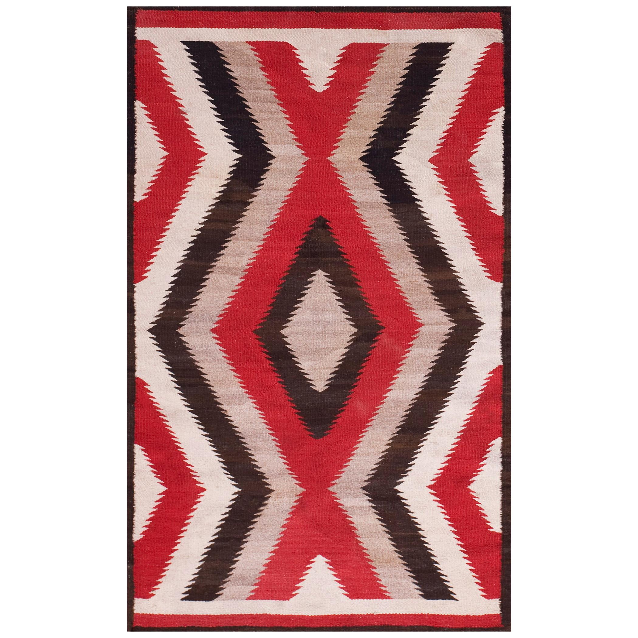 Tapis Navajo américain du début du 20ème siècle ( 3'2" x 5'2" - 97 x 157 )