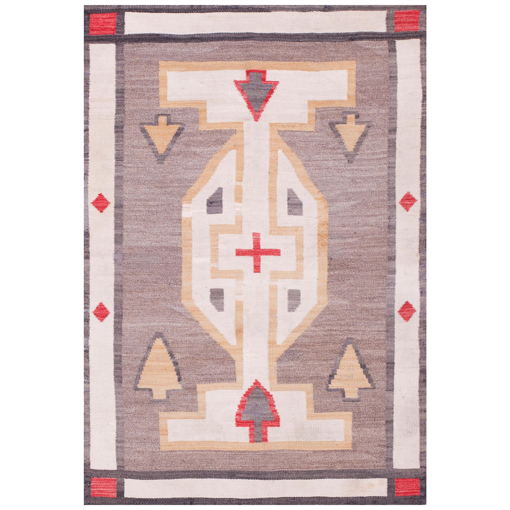 Tapis Navajo américain du début du 20ème siècle ( 3'10" x 5'8" - 117 x173 )