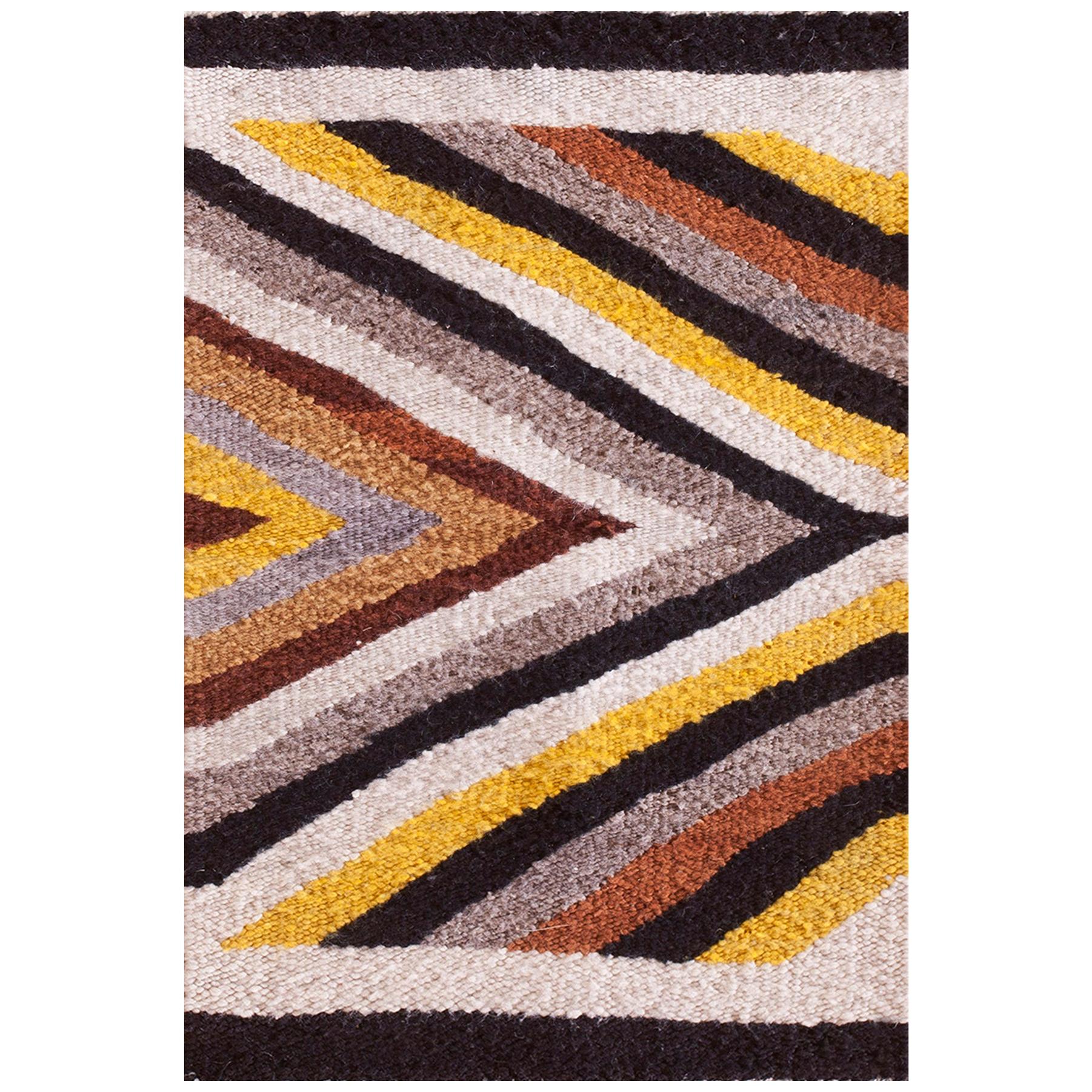 Amerikanischer Navajo-Teppich aus der Mitte des 20. Jahrhunderts ( 1'4" x 2'6" - 41 x 62)