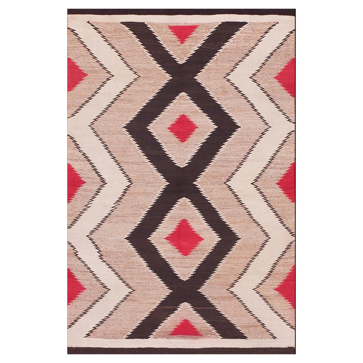 Tapis Navajo américain du début du 20ème siècle ( 3'3" x 5' - 99 x 152 )