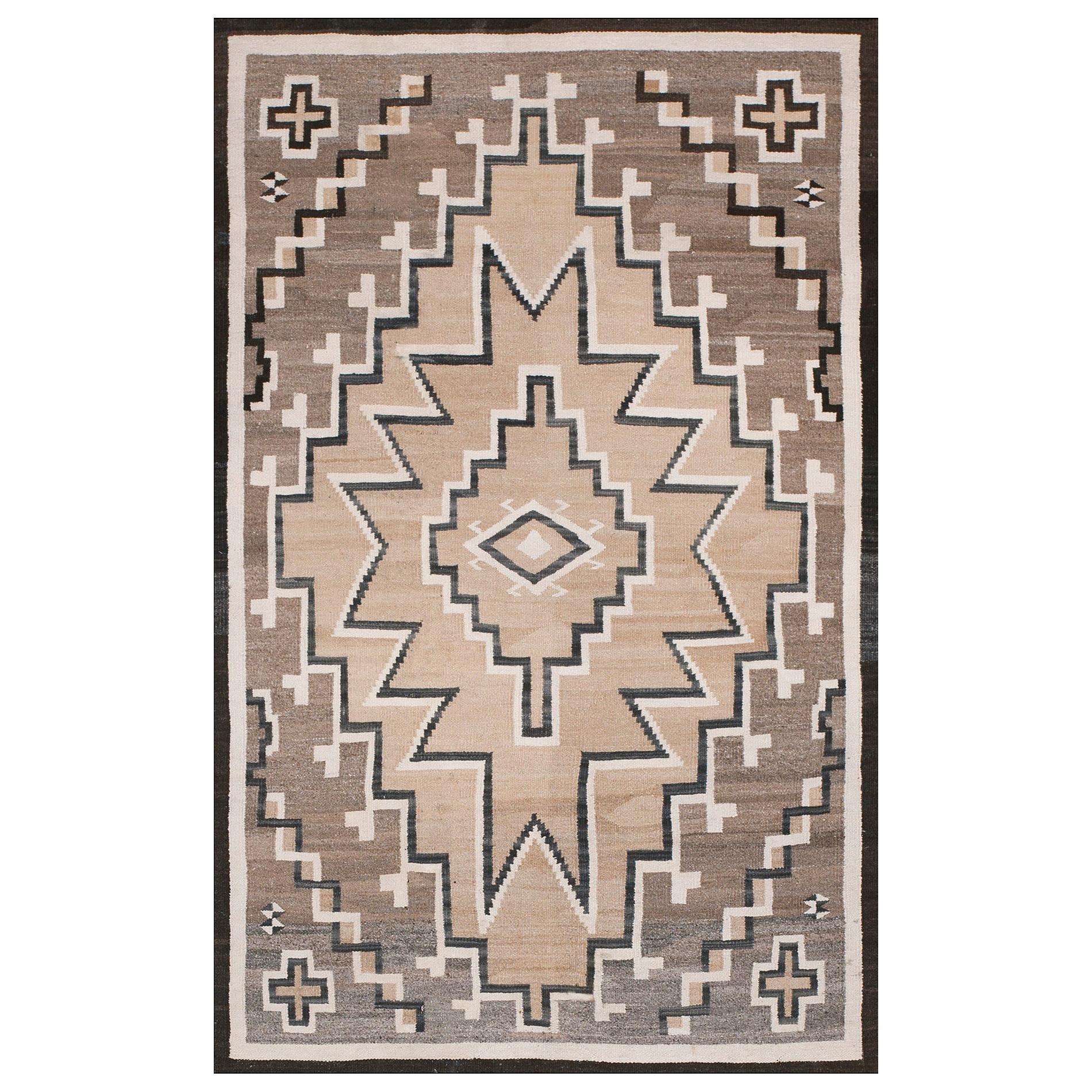 Early 20th Century American Navajo Two Grey Hills Carpet ( 3'8"x 5'8"-122 x 173) For Sale