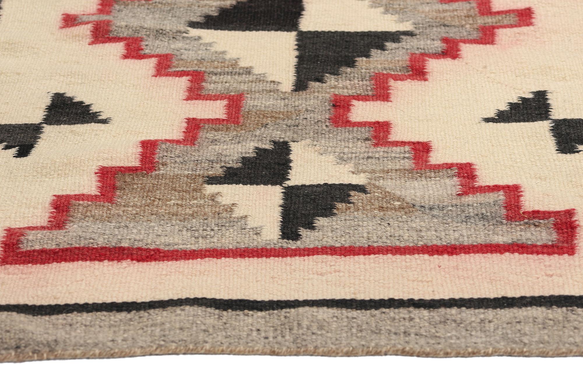 Antique Navajo Rug, Native American Textile In Good Condition For Sale In Dallas, TX