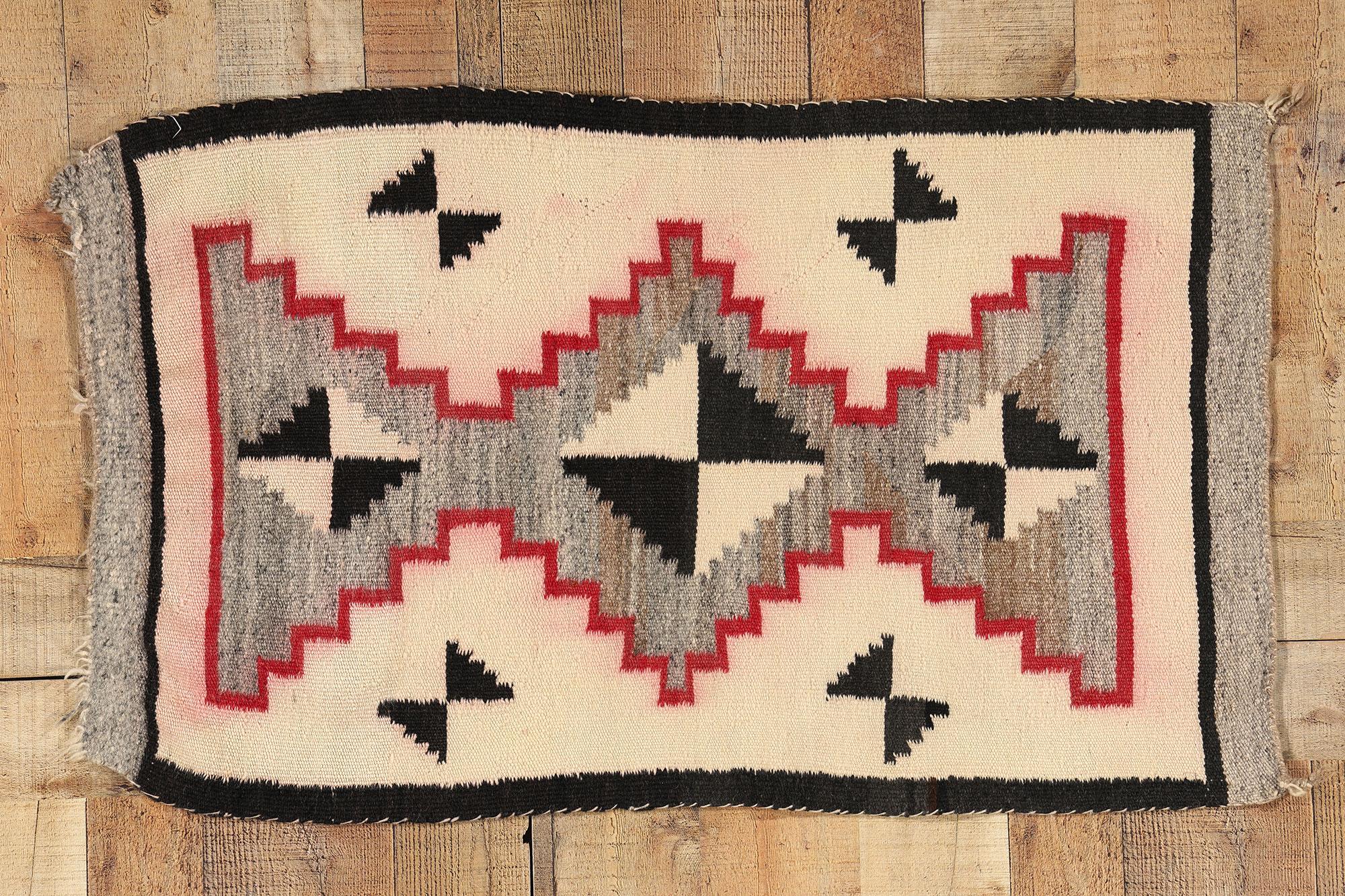 Antique Navajo Rug, Native American Textile For Sale 3