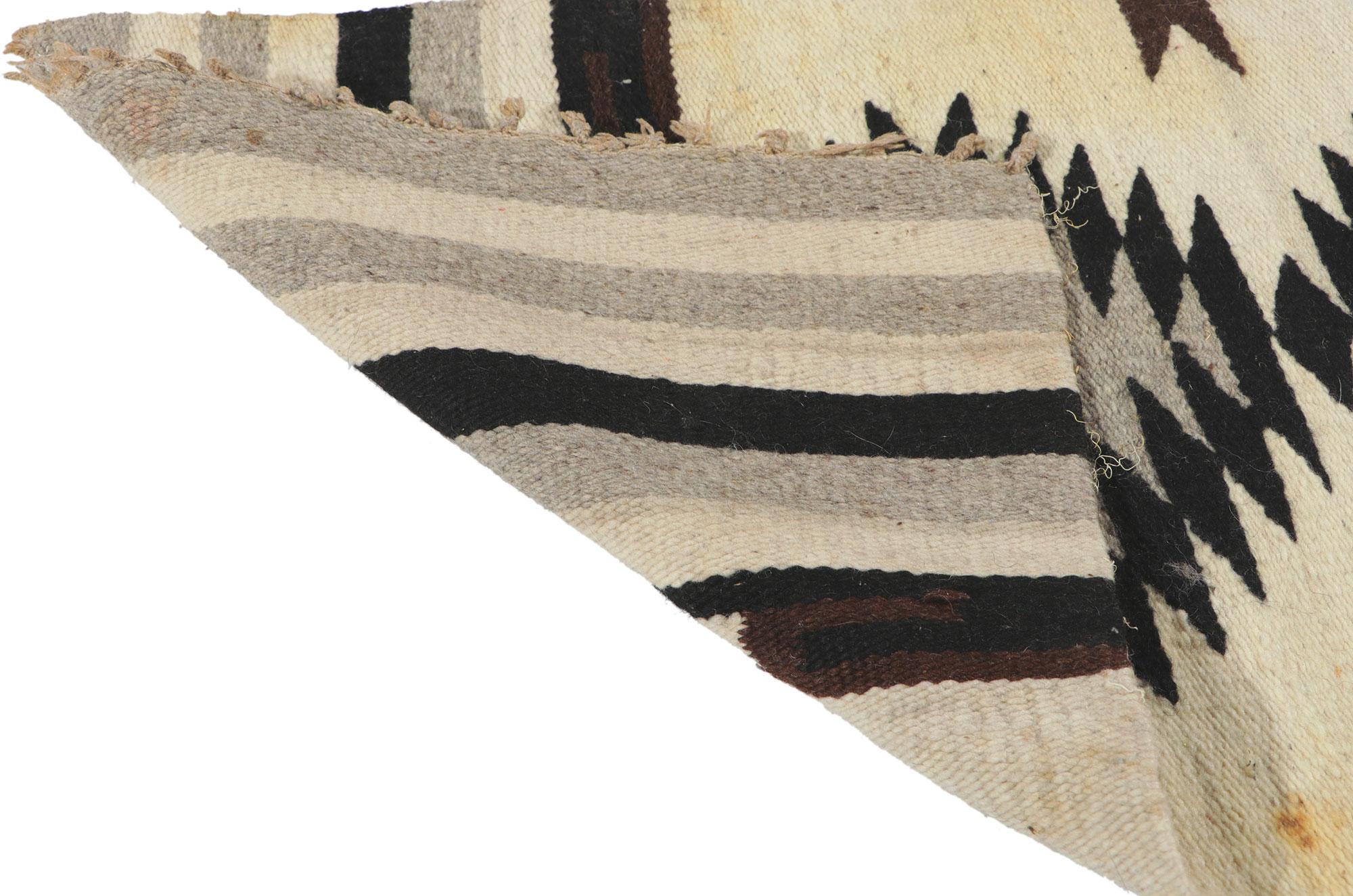 Antique Navajo-Style Rug, Southwest Modern Desert & Contemporary Santa Fe In Distressed Condition For Sale In Dallas, TX