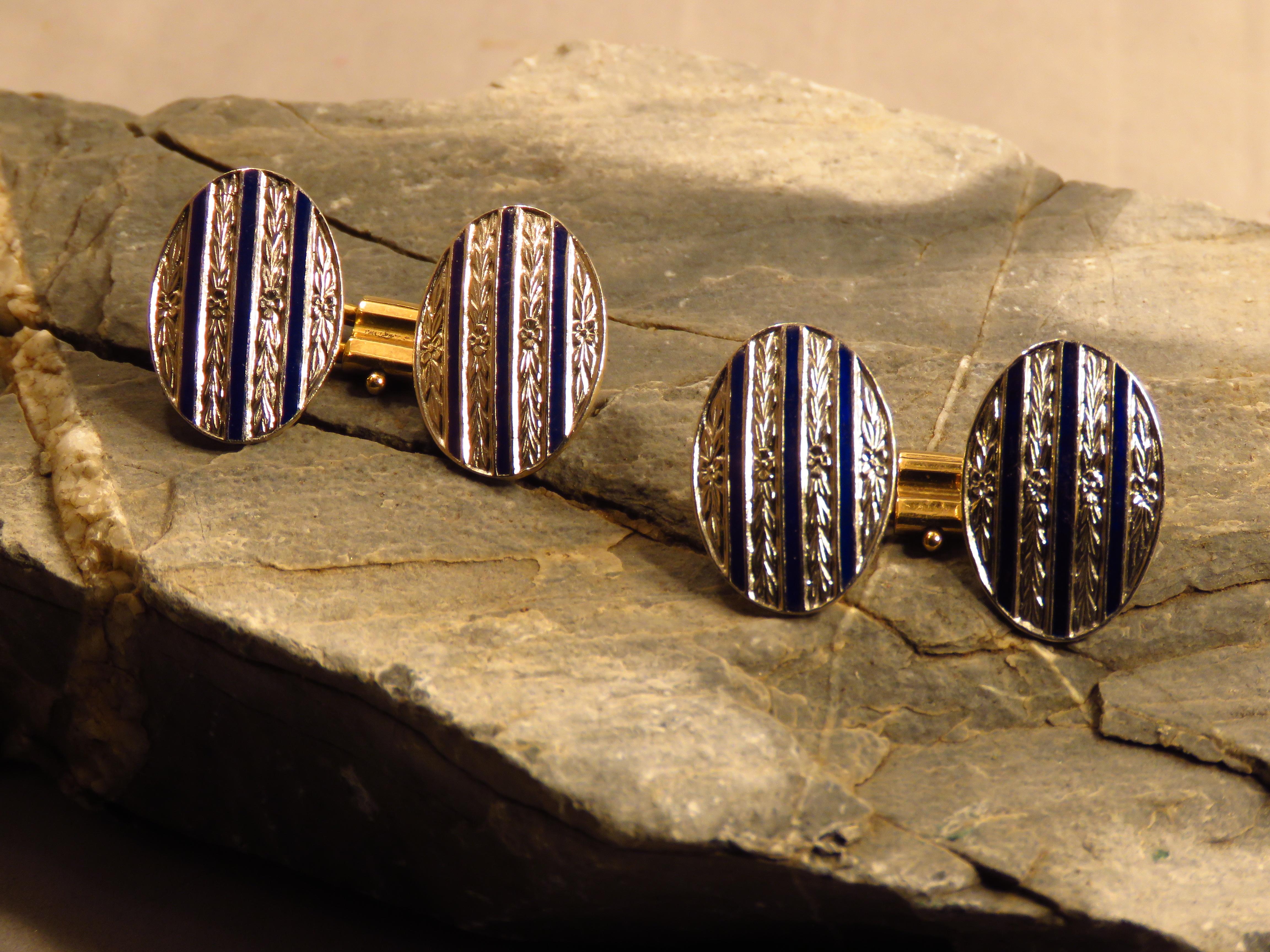  Antique Navy Enamel Engraved 18K Gold Cufflinks For Sale 3