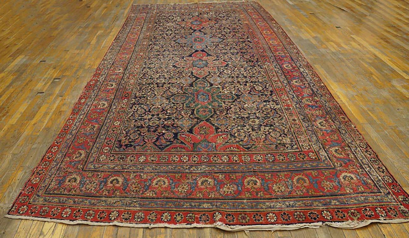 Antique N.E Persian rug, Size: 6'2