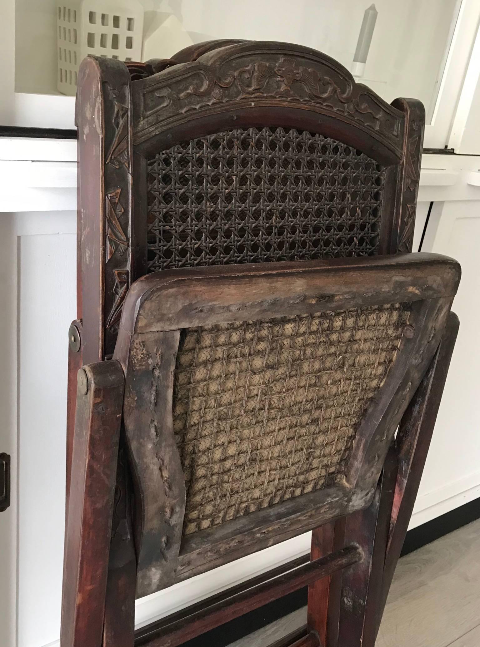 Antiquities Near Pair of Handcraft, Chinese Folding Traveller's Chairs W. Sangle en vente 6